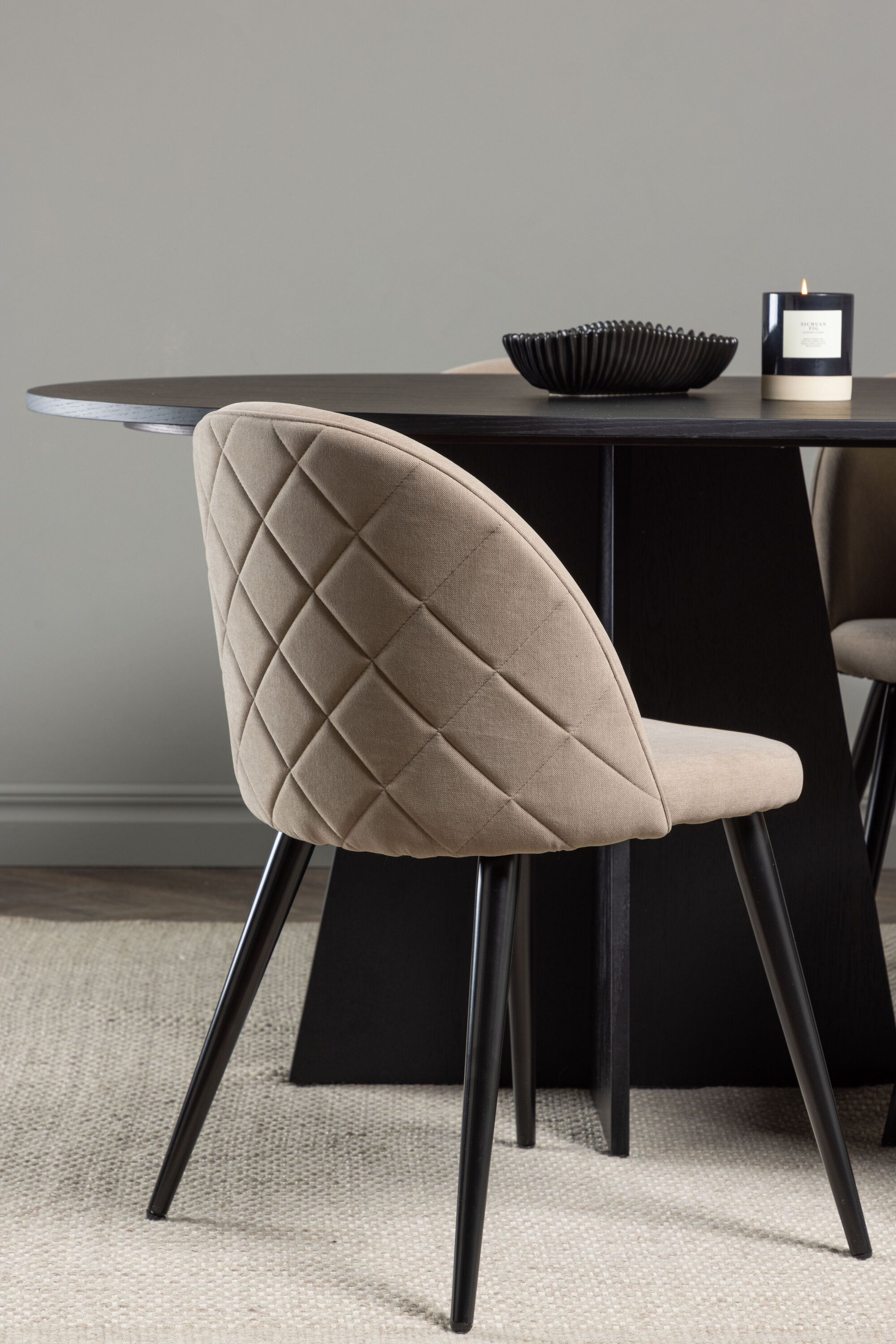 deLOHN Bootcut Oval, Velvet Téglalap alakú étkezőgarnitúra