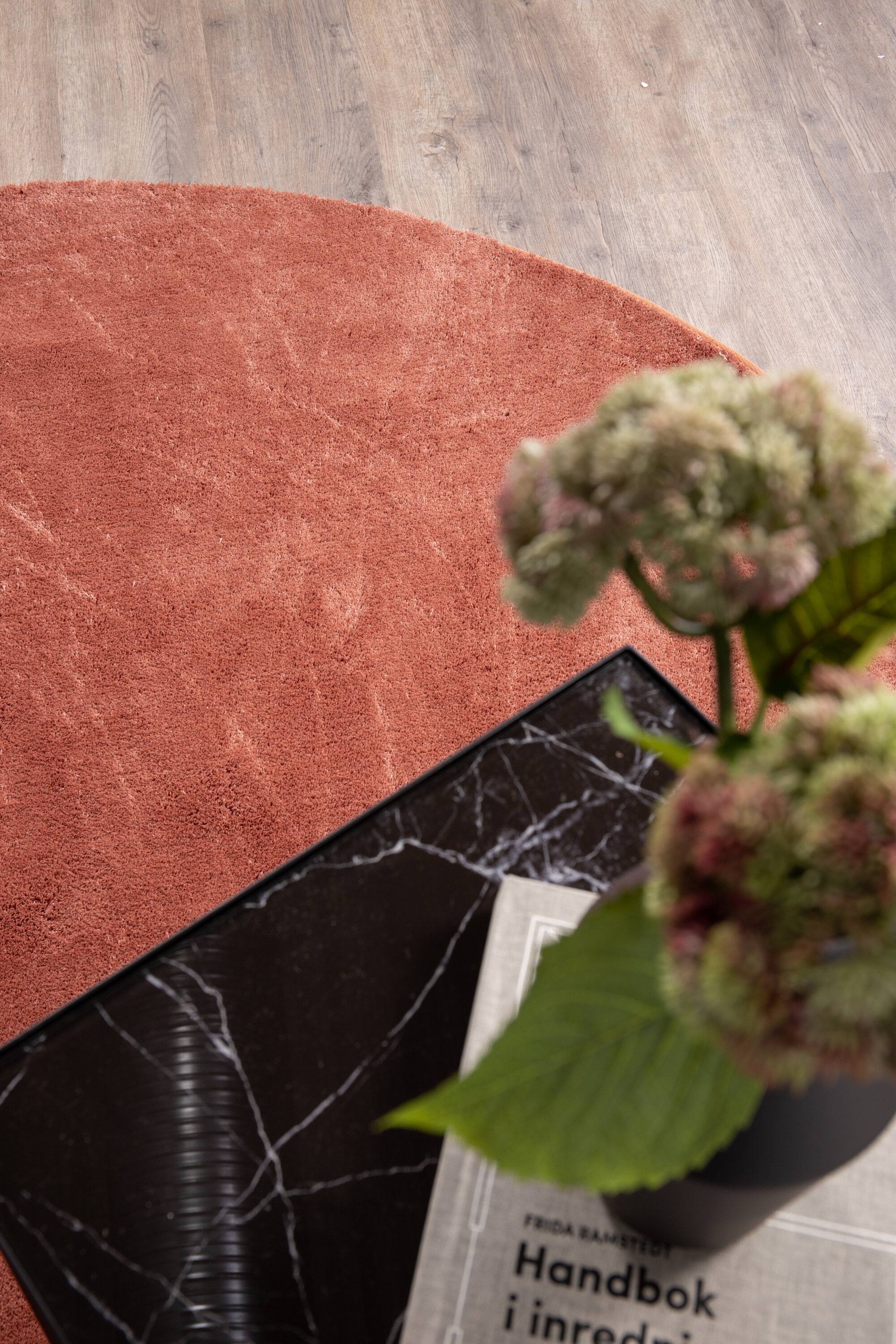 deLOHN Dipp Éjjeliszekrény