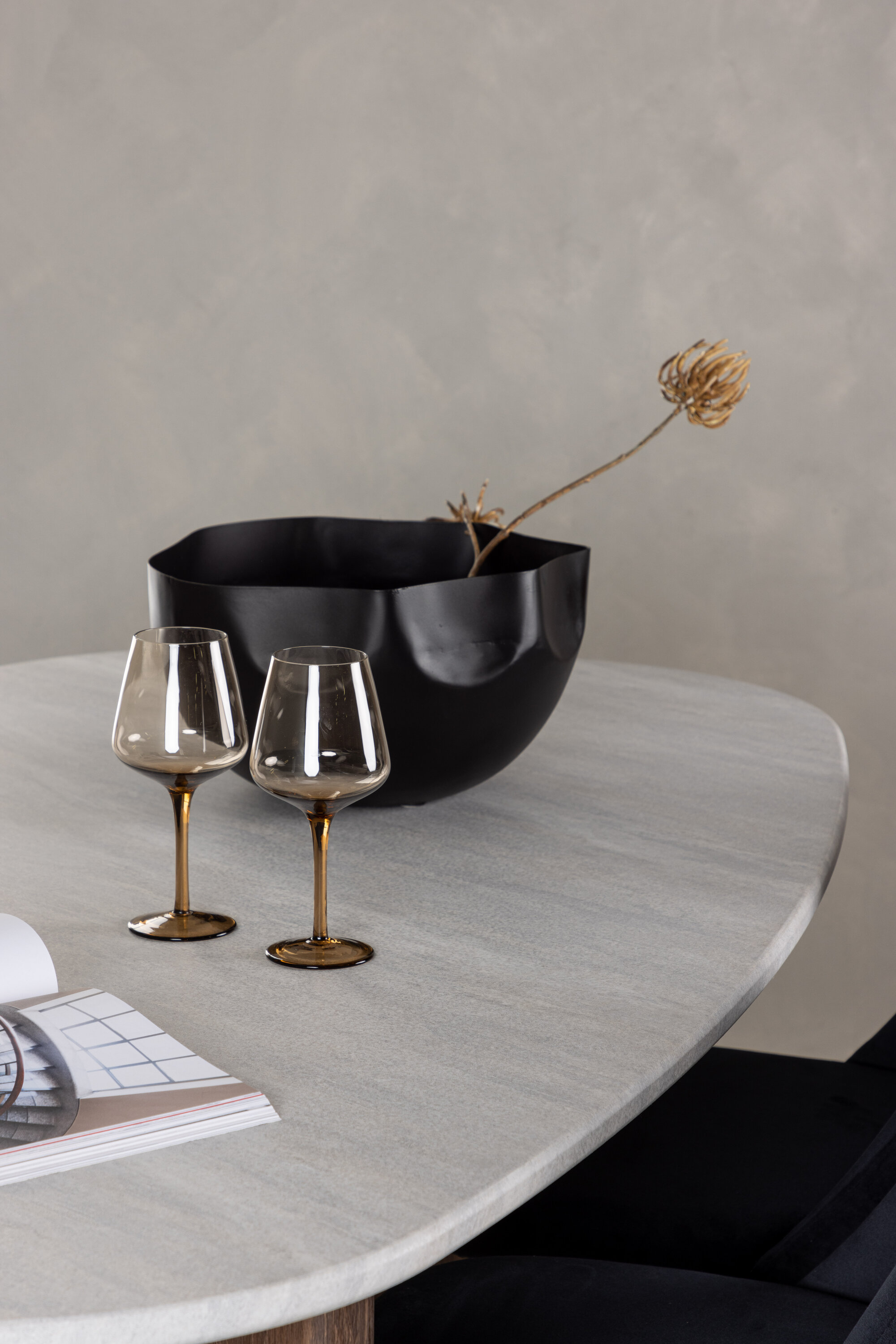 deLOHN Night Ovális étkezőgarnitúra