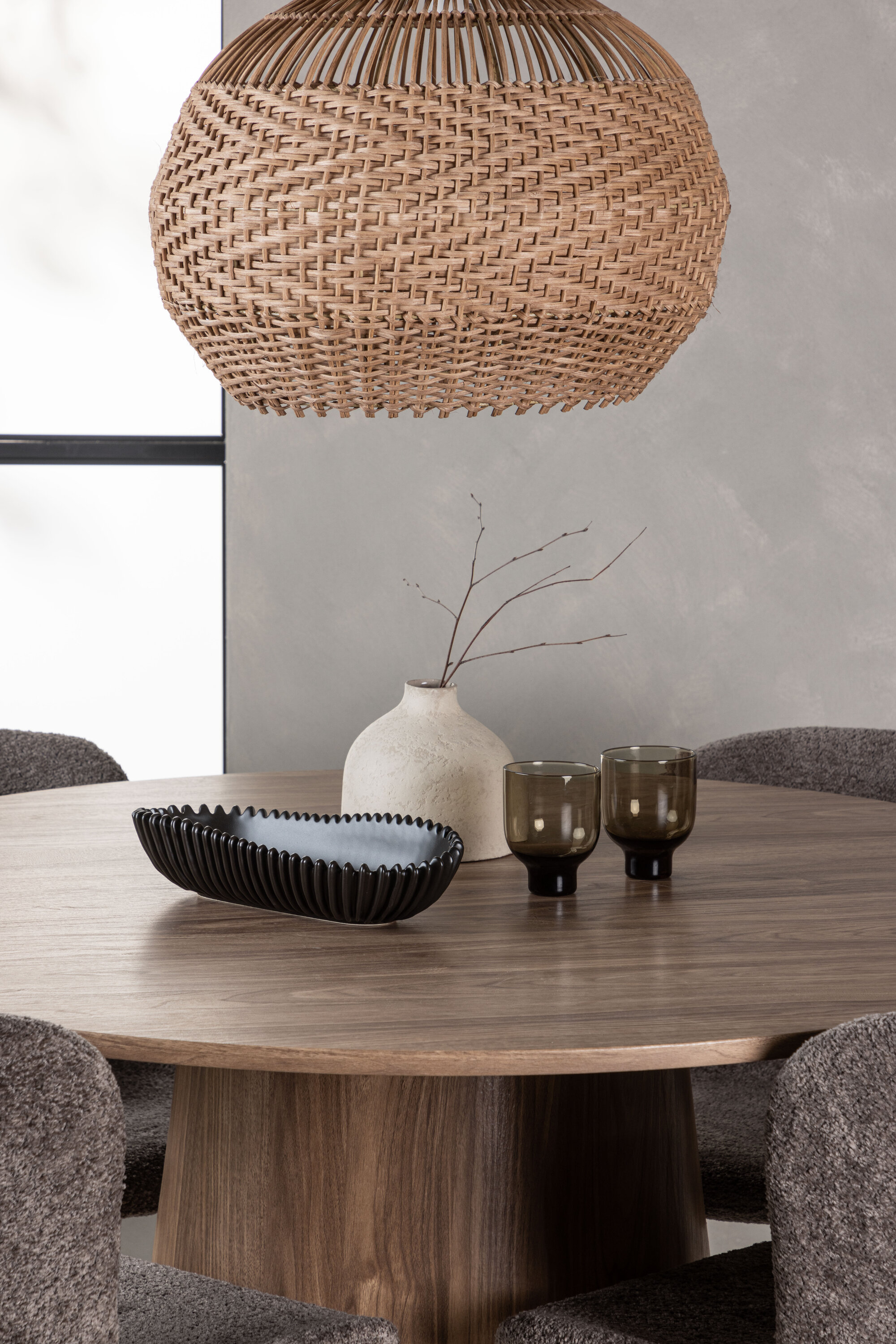 deLOHN Modesto Kör alakú étkezőgarnitúra deLOHN Modesto Kör alakú étkezőgarnitúra