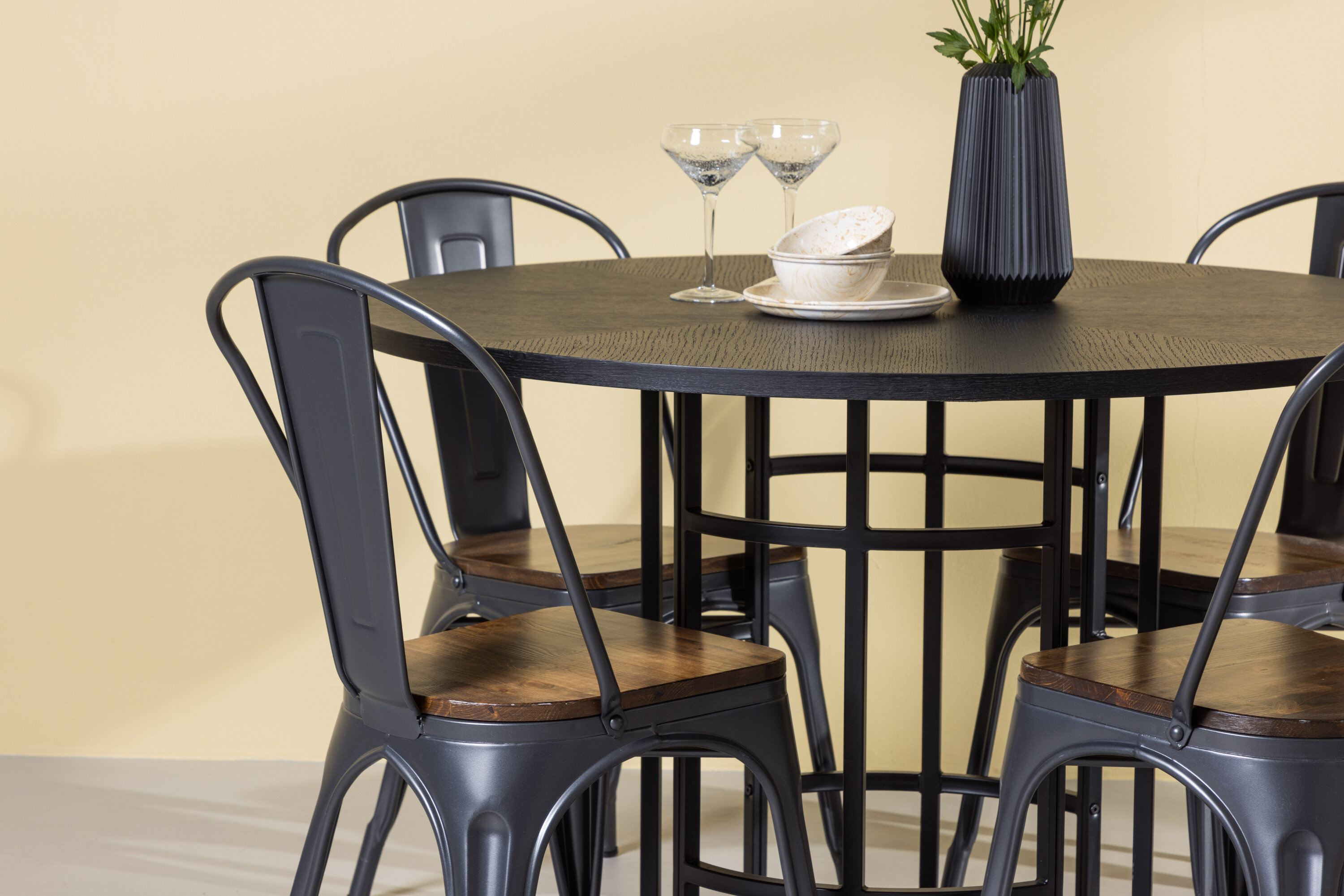 deLOHN Copenhagen, Tempe Kör alakú étkezőgarnitúra