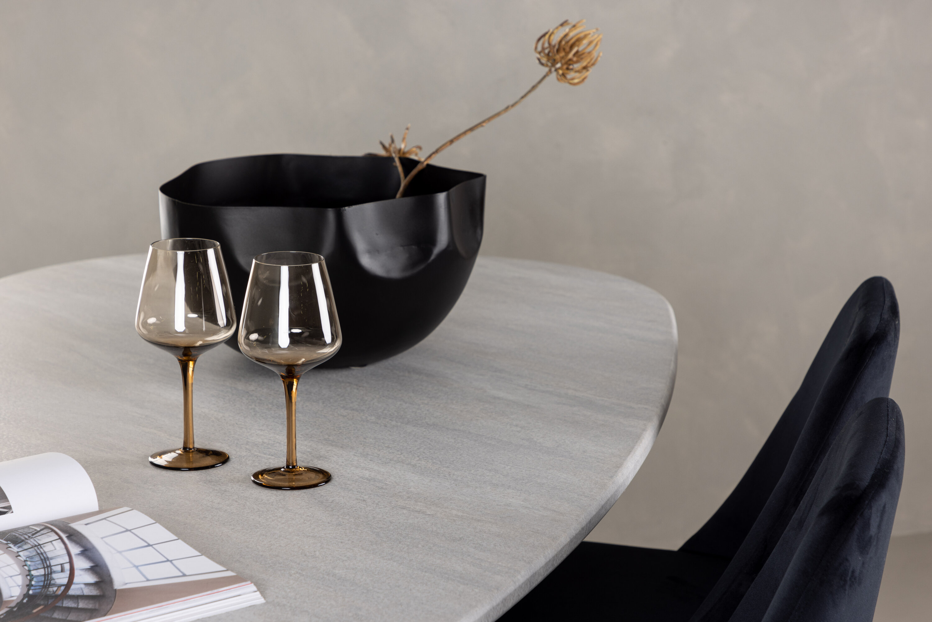 deLOHN Night Ovális étkezőgarnitúra