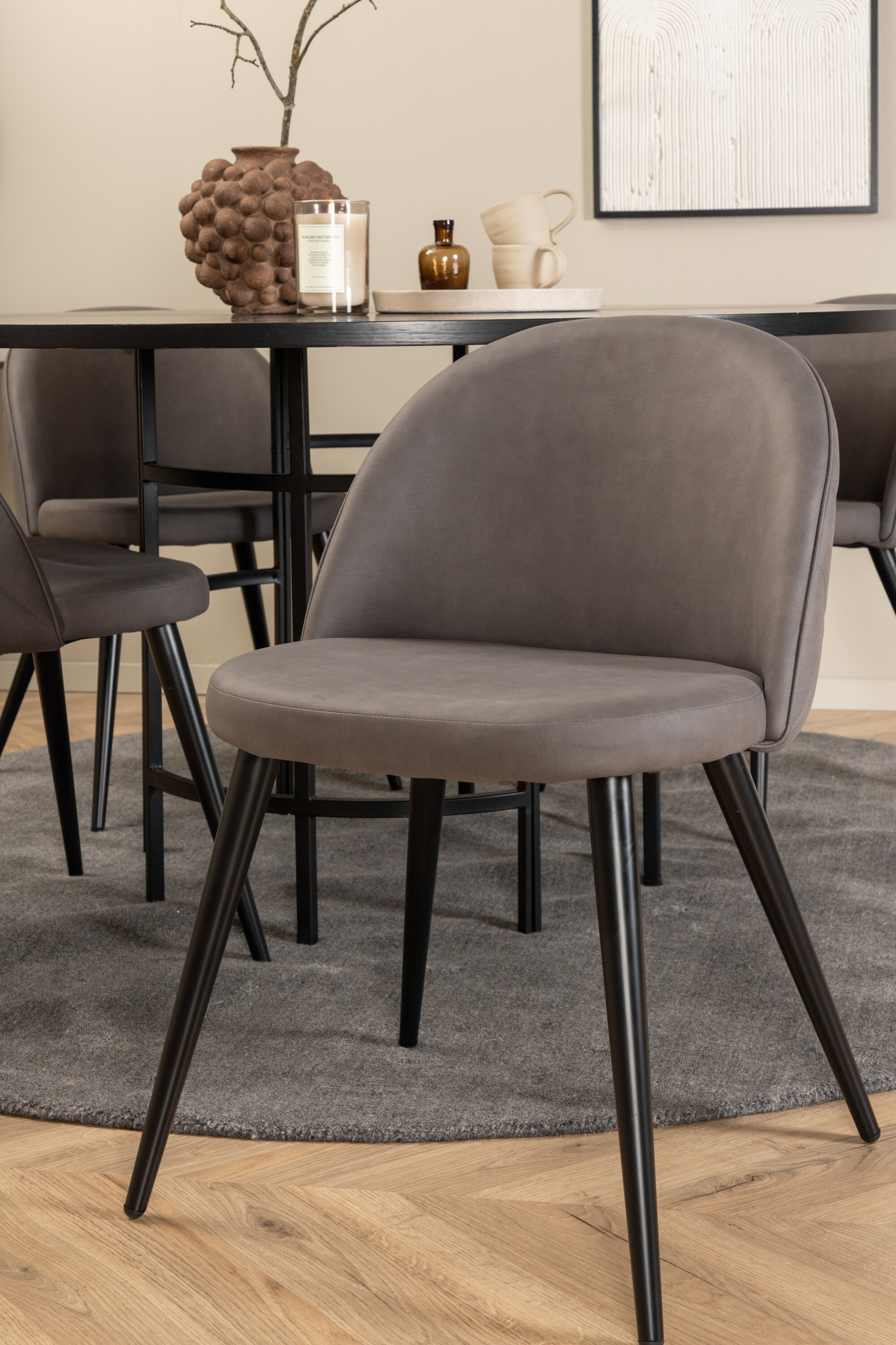 deLOHN Copenhagen, Velvet Kör alakú étkezőgarnitúra deLOHN Copenhagen, Velvet Kör alakú étkezőgarnitúra
