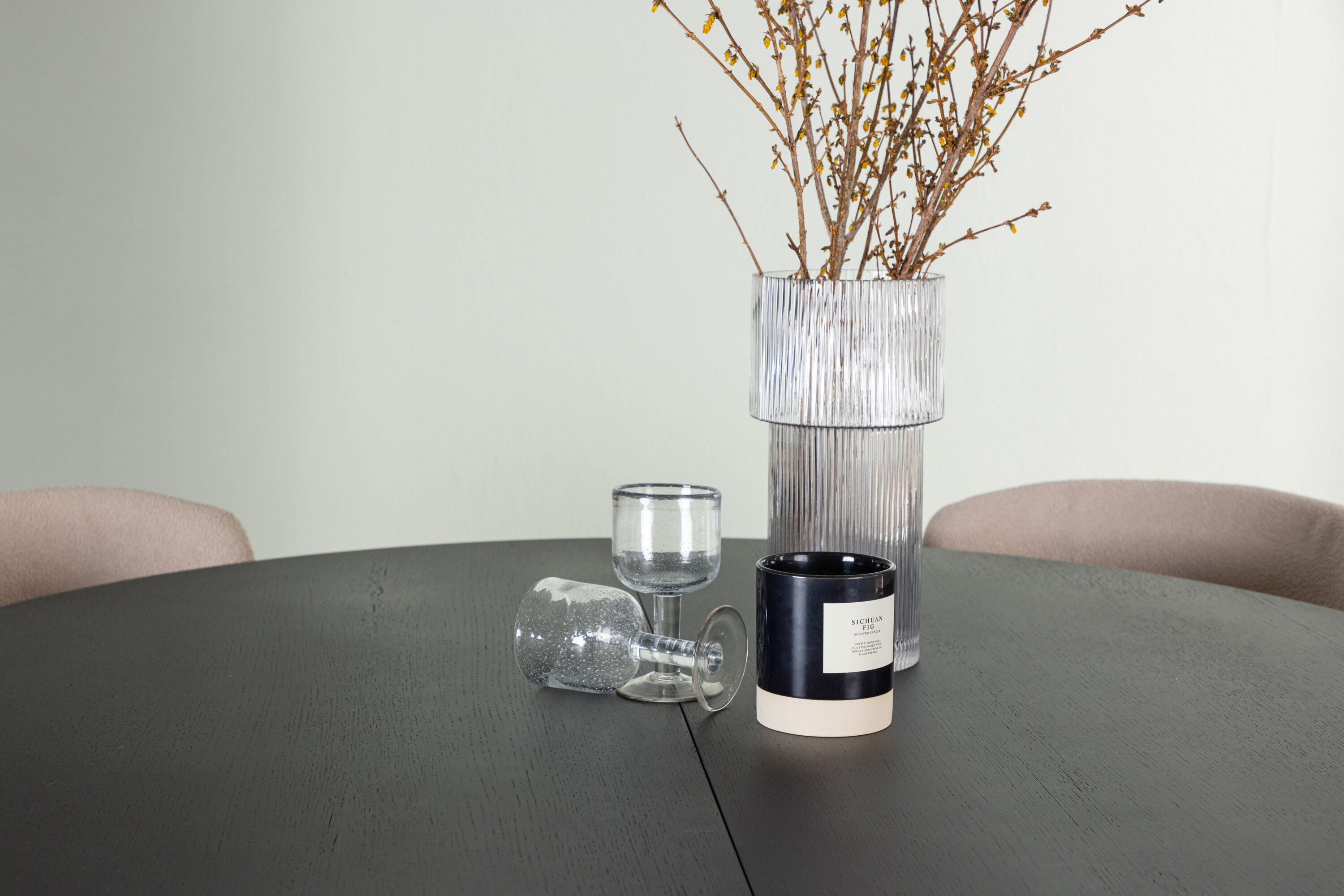 deLOHN Modesto Kör alakú étkezőgarnitúra