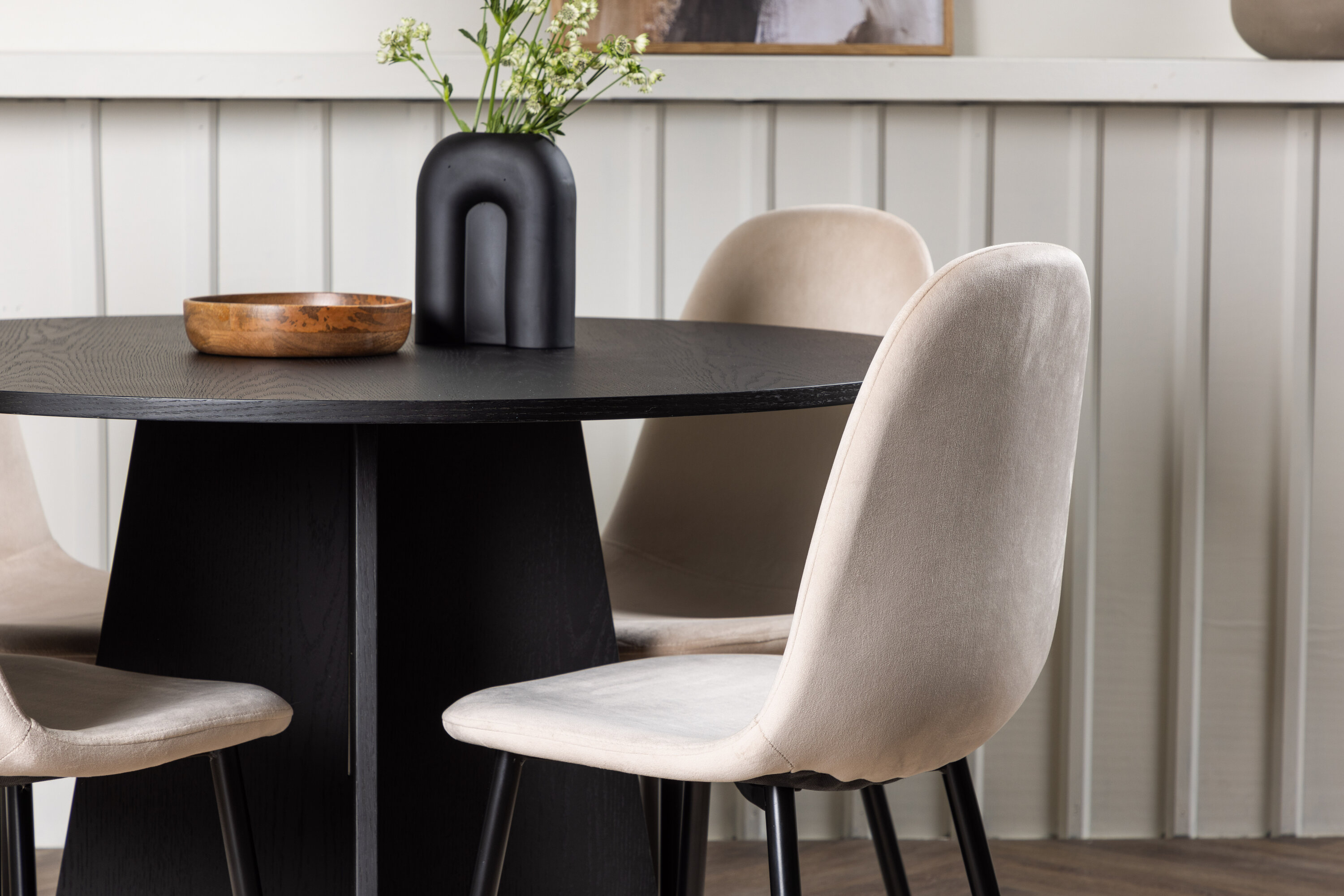 deLOHN Bootcut Round, Polar Kör alakú étkezőgarnitúra