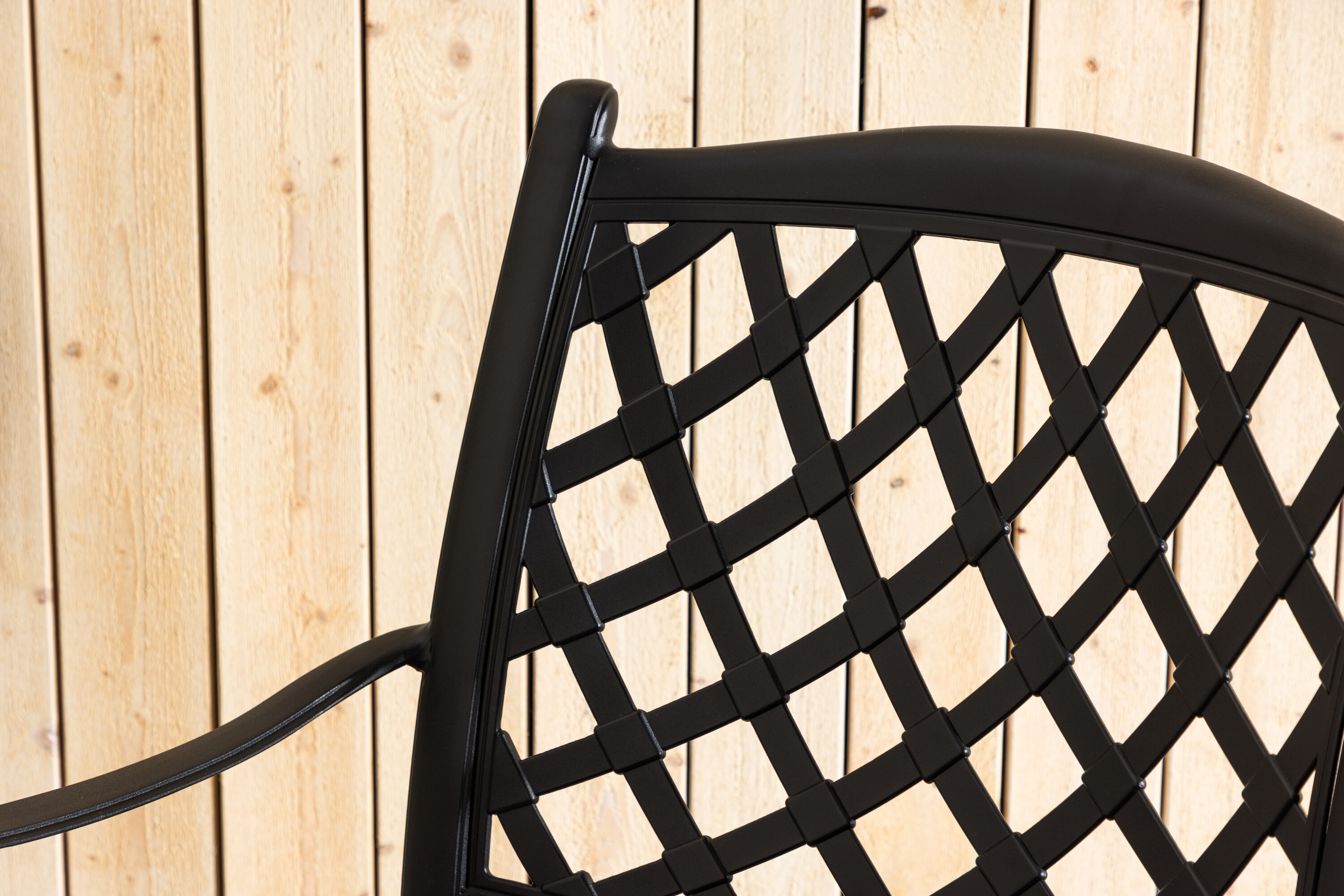 deLOHN Òbidos Kávéházi szék