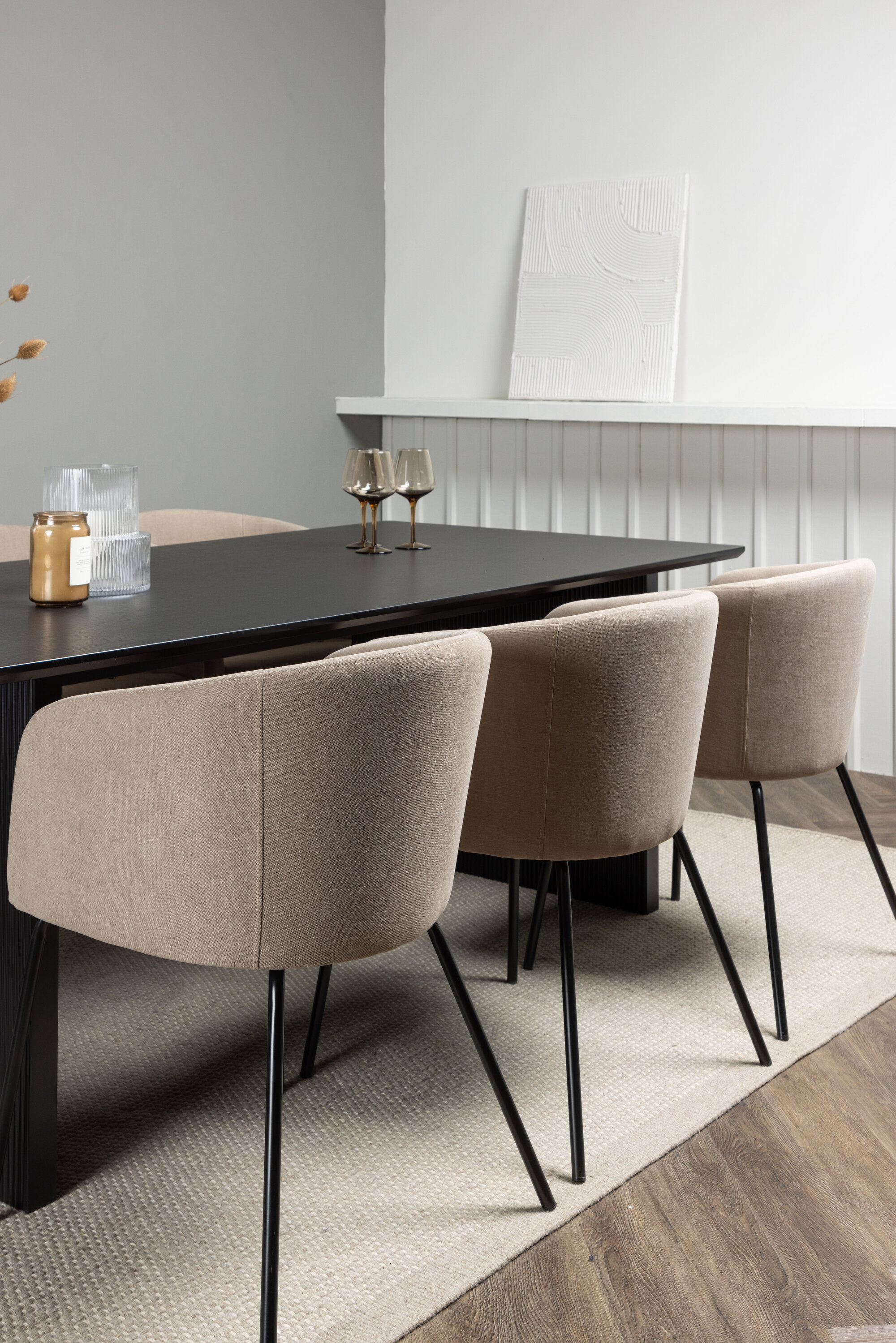 deLOHN Vail, Berit Téglalap alakú étkezőgarnitúra