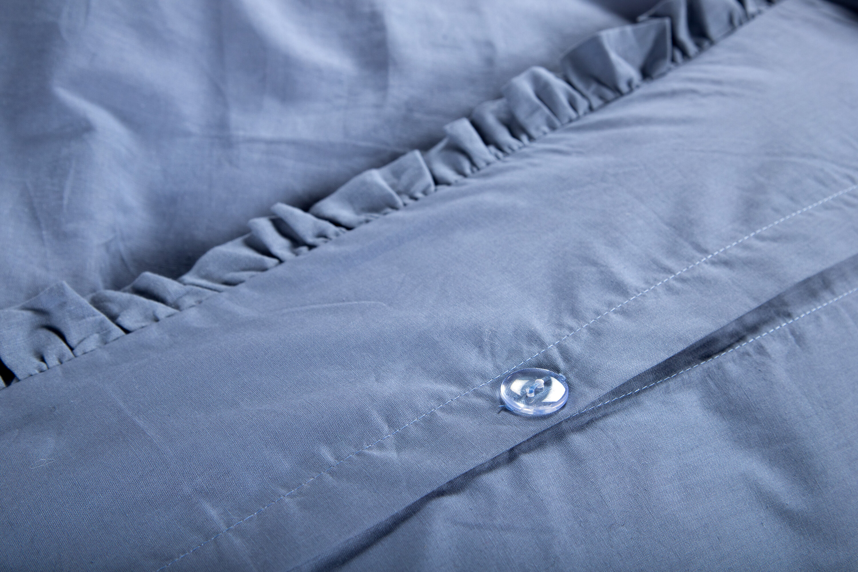 deLOHN Lias Ágynemű