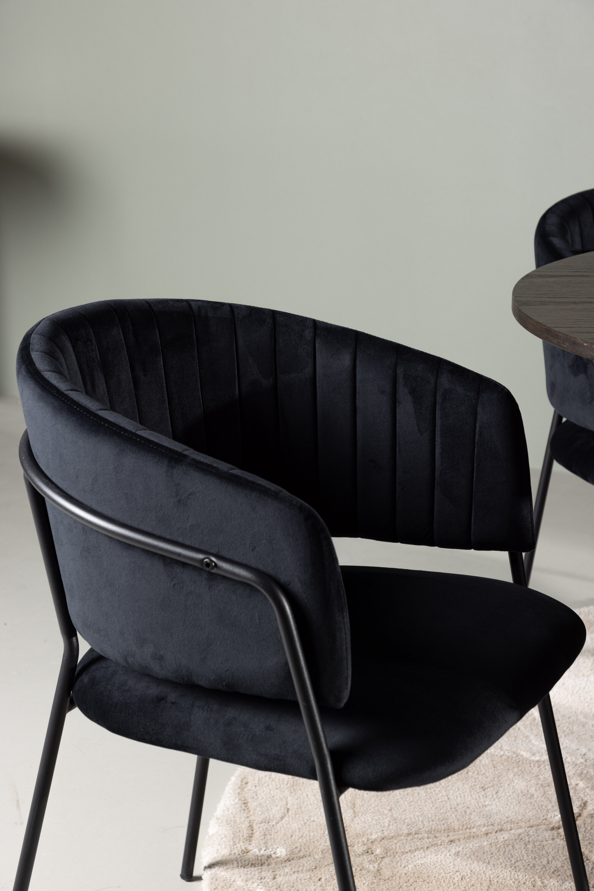 deLOHN Selma Kör alakú étkezőgarnitúra deLOHN Selma Kör alakú étkezőgarnitúra