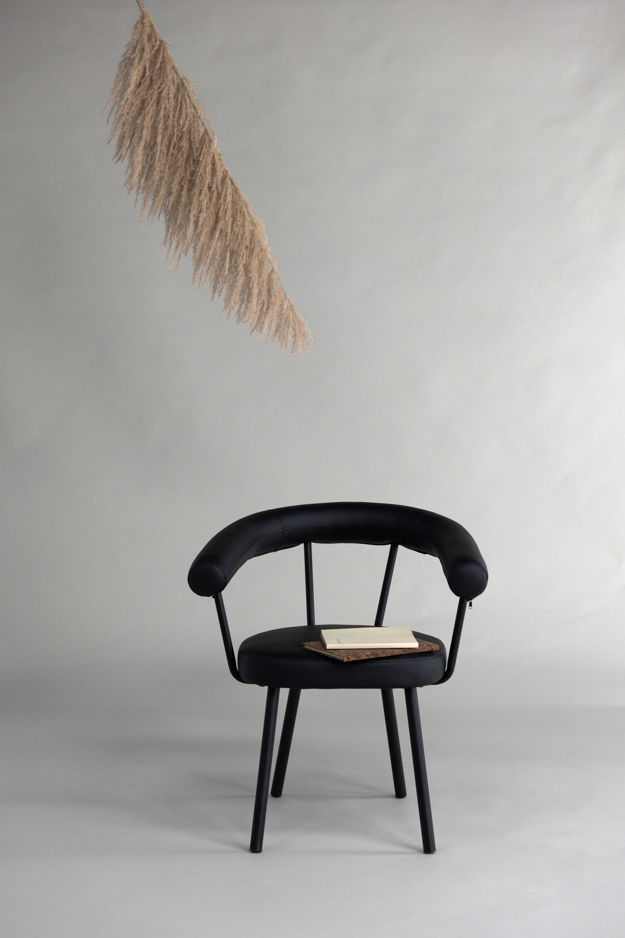 deLOHN Västerås x Josefin Lustig Étkezőszék