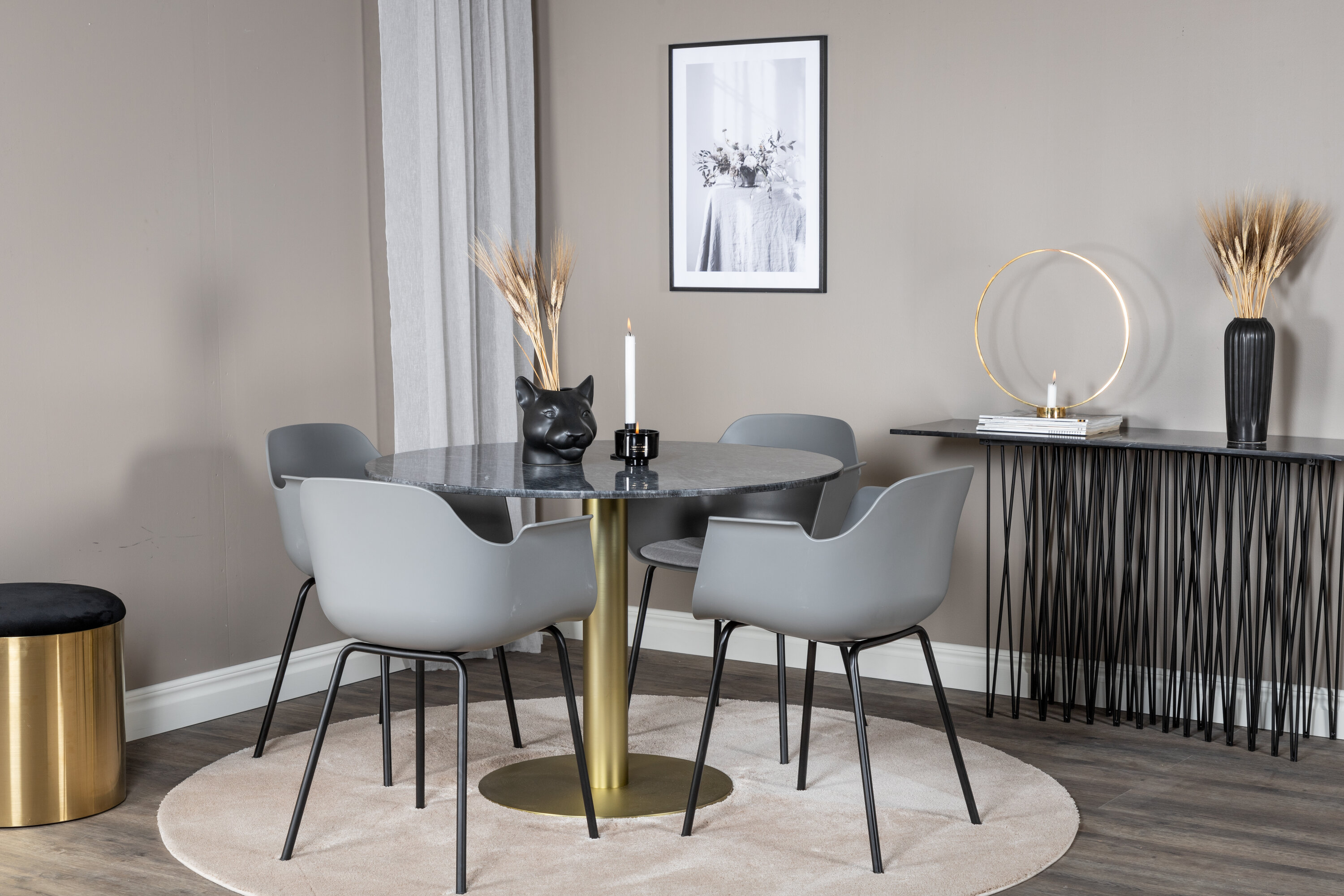 deLOHN Estelle, Comfort Kör alakú étkezőgarnitúra deLOHN Estelle, Comfort Kör alakú étkezőgarnitúra