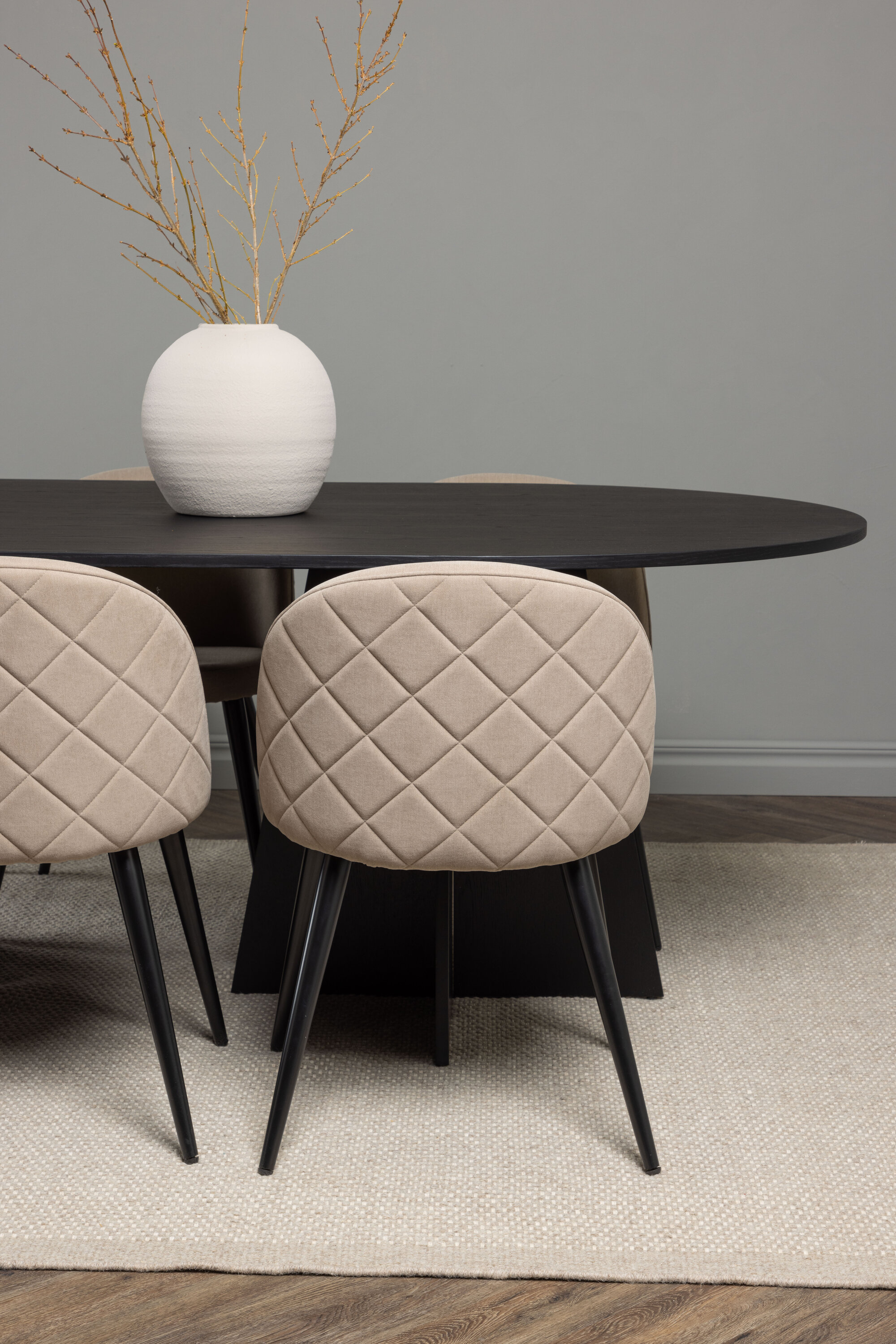 deLOHN Bootcut Oval, Velvet Téglalap alakú étkezőgarnitúra