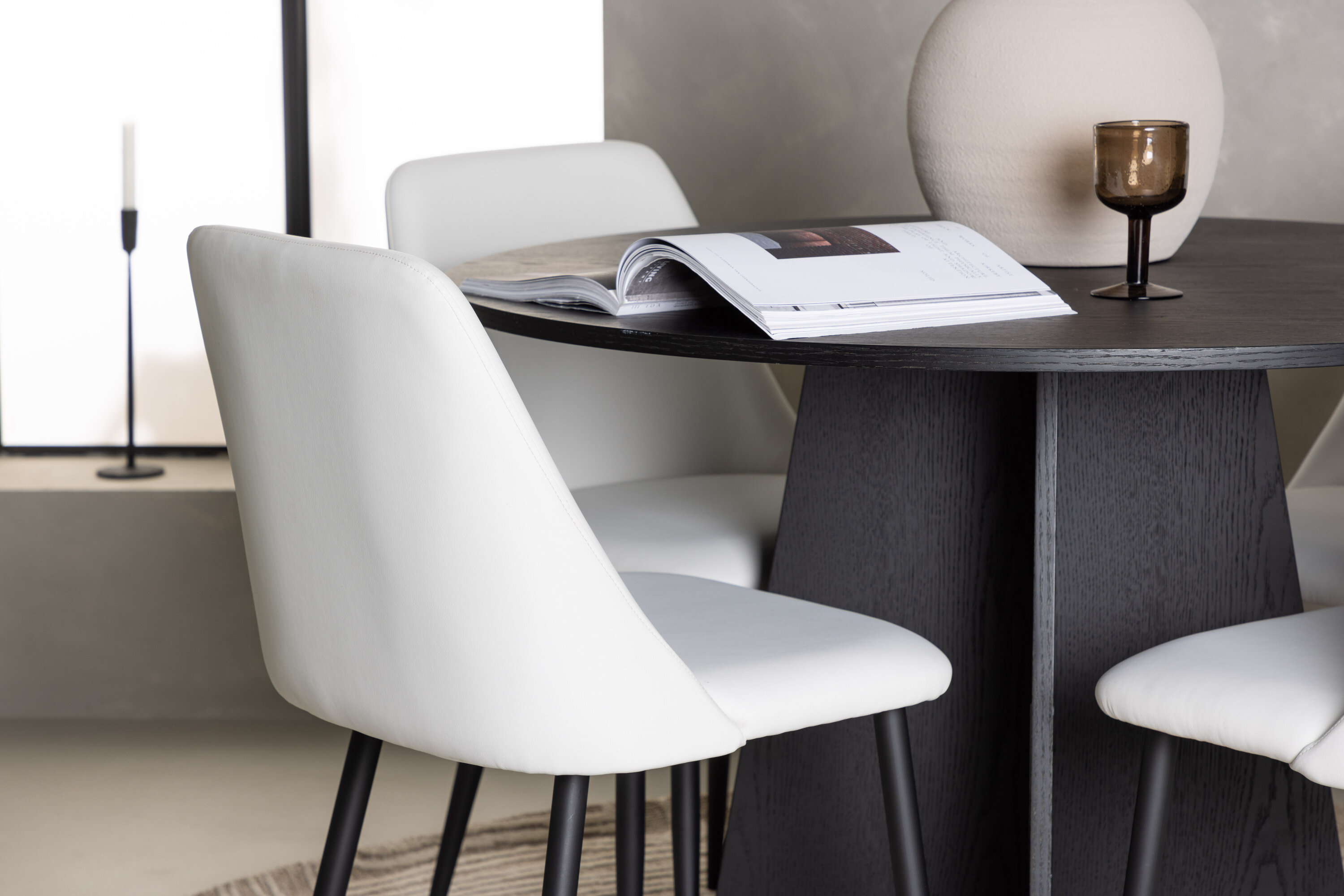 deLOHN Night Kör alakú étkezőgarnitúra