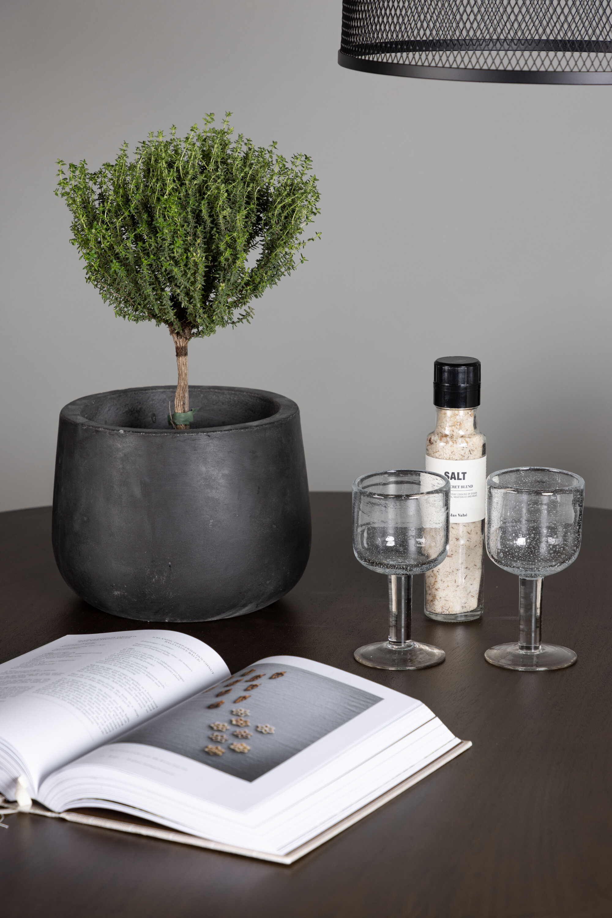 deLOHN Polar Kör alakú étkezőgarnitúra