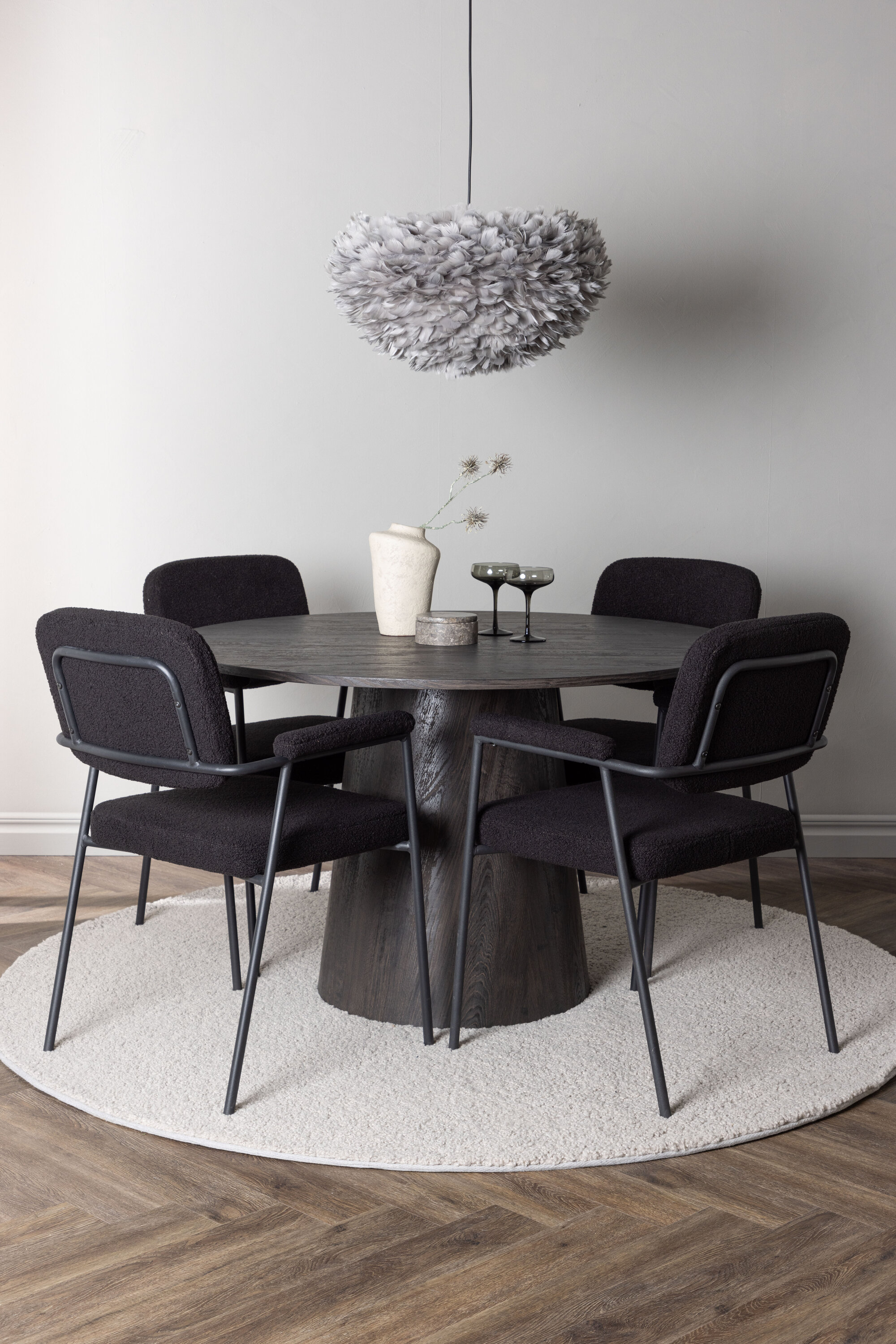 deLOHN Yesterday Kör alakú étkezőgarnitúra deLOHN Yesterday Kör alakú étkezőgarnitúra