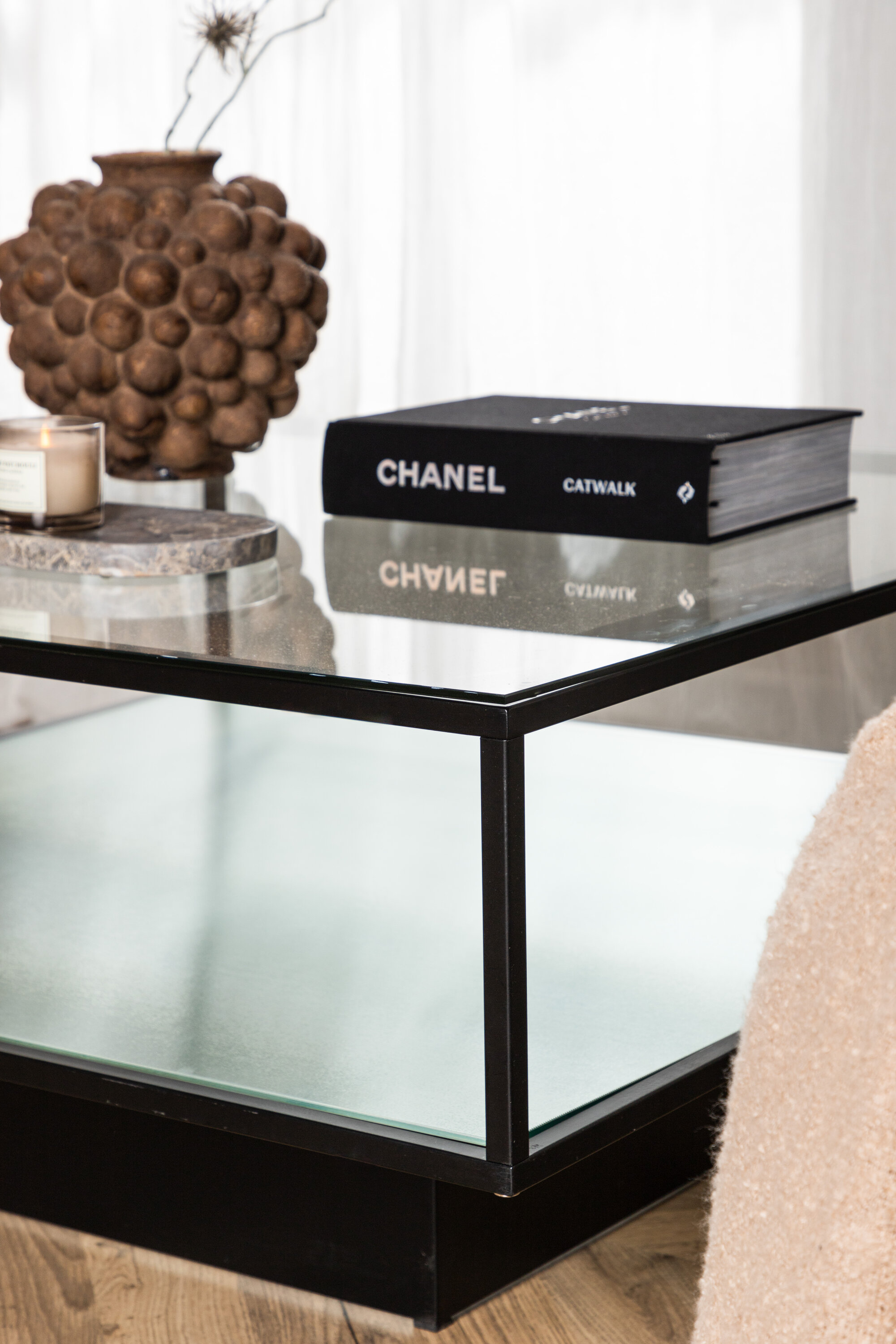 deLOHN Maglehem Dohányzóasztal