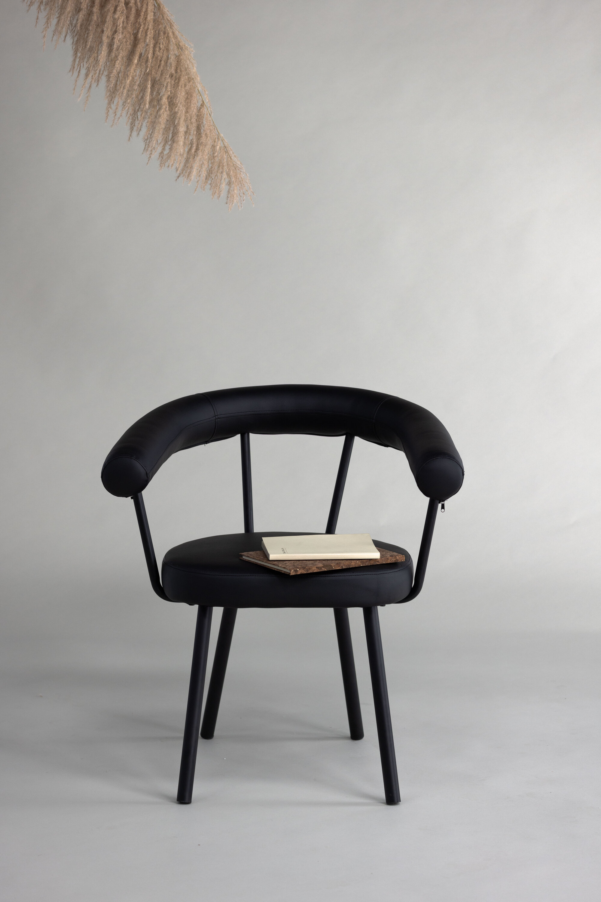 deLOHN Västerås x Josefin Lustig Étkezőszék