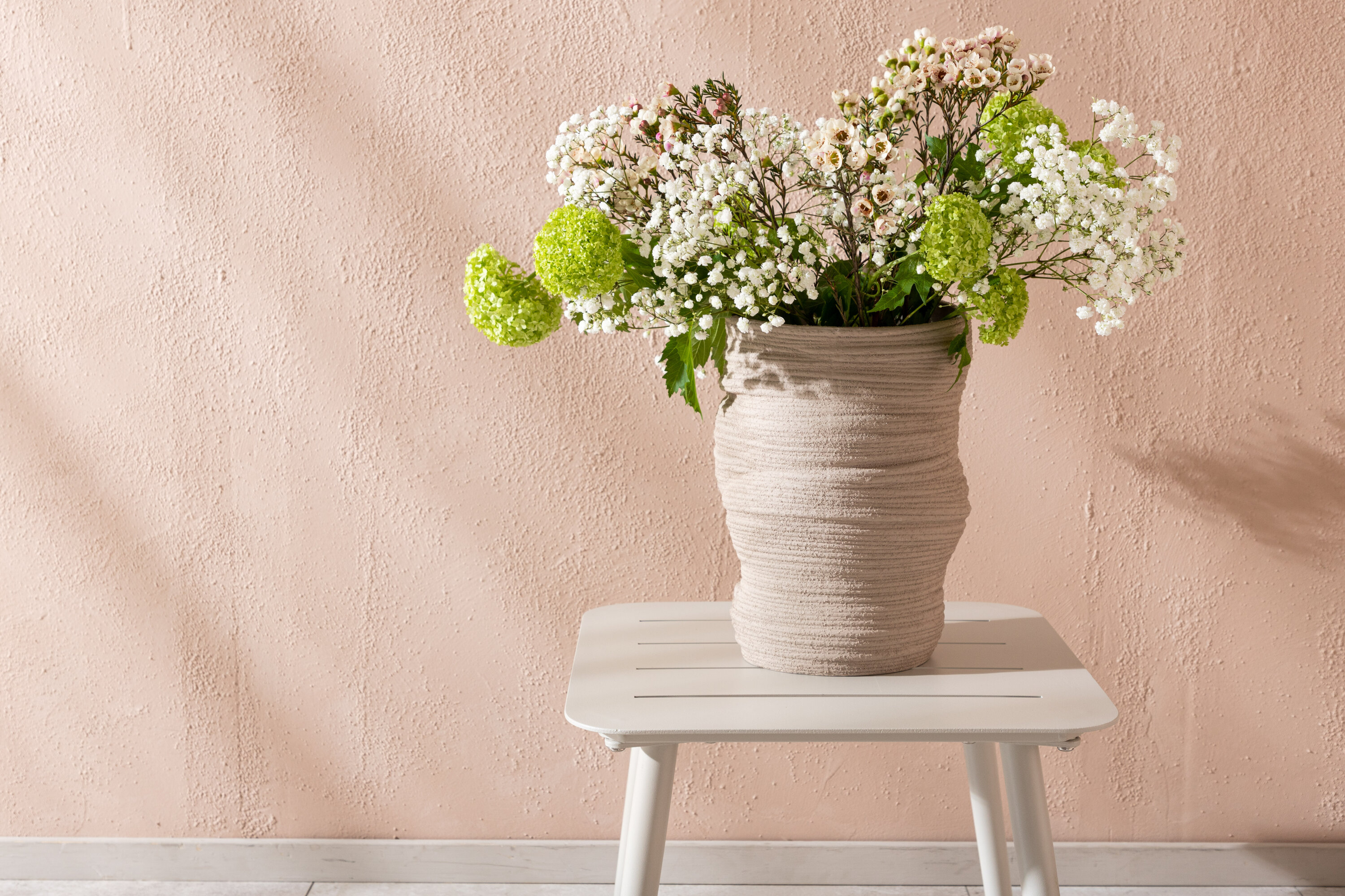 deLOHN Lina Kisasztal