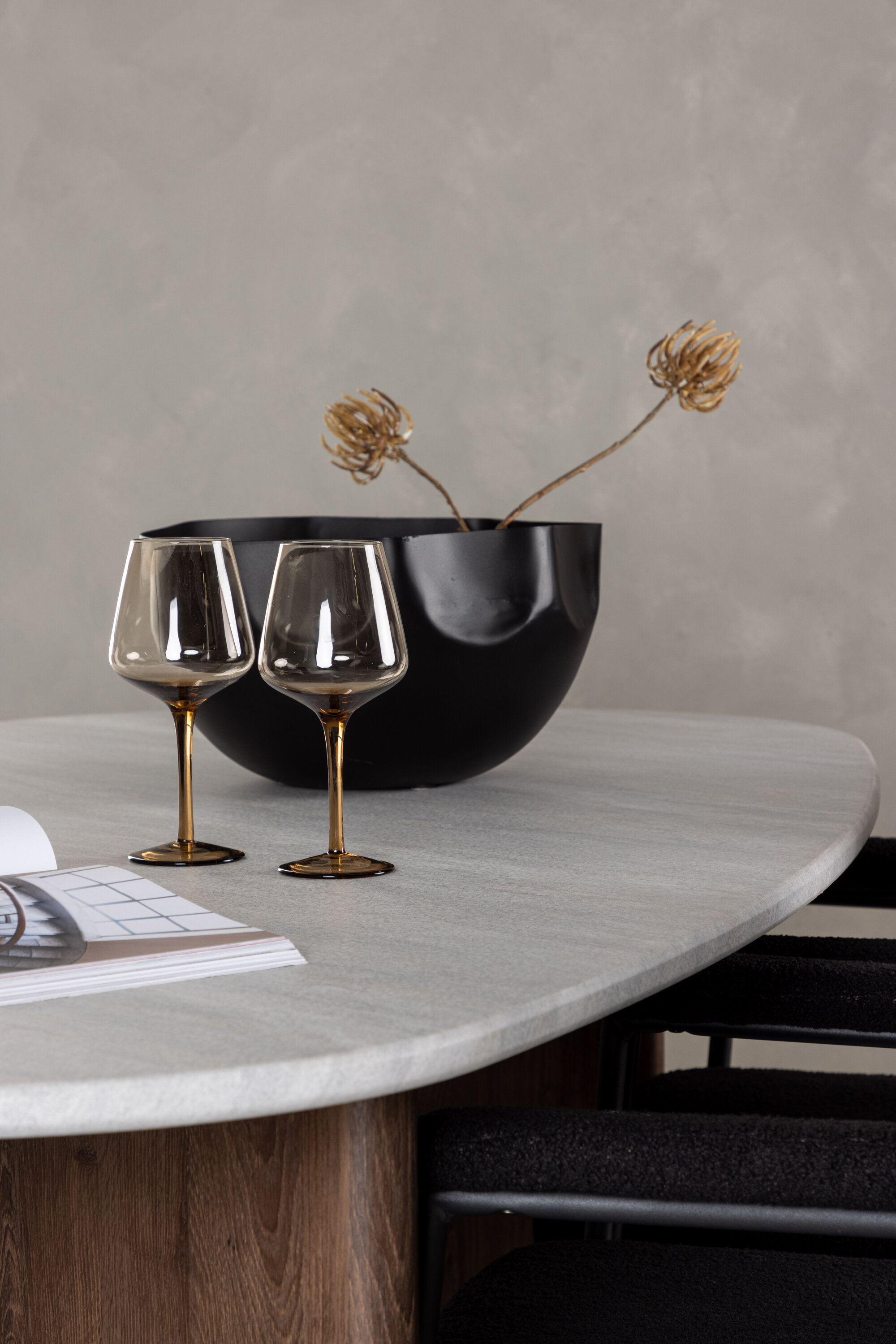 deLOHN Yesterday Ovális étkezőgarnitúra