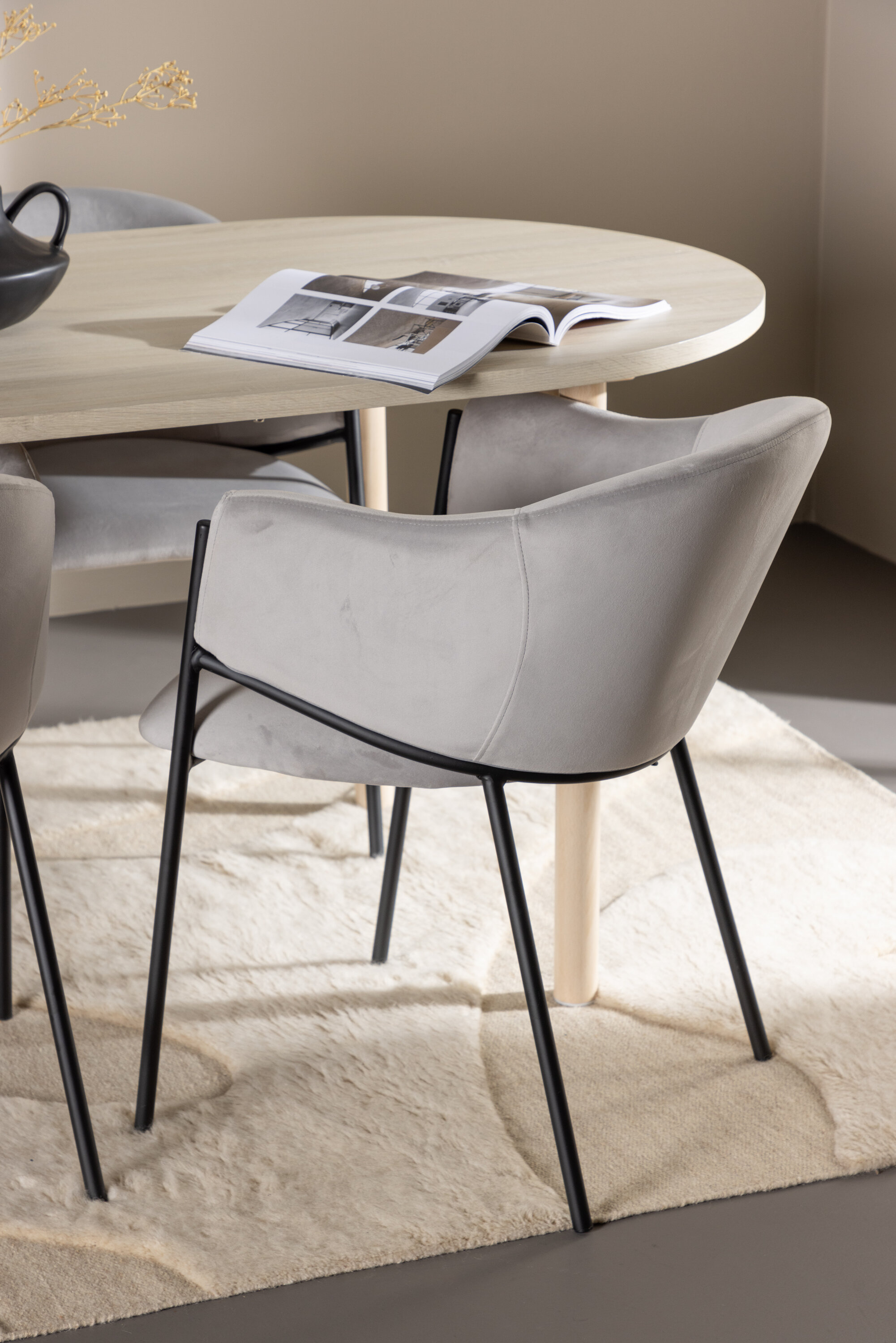 deLOHN Andy, Evelina Ovális étkezőgarnitúra