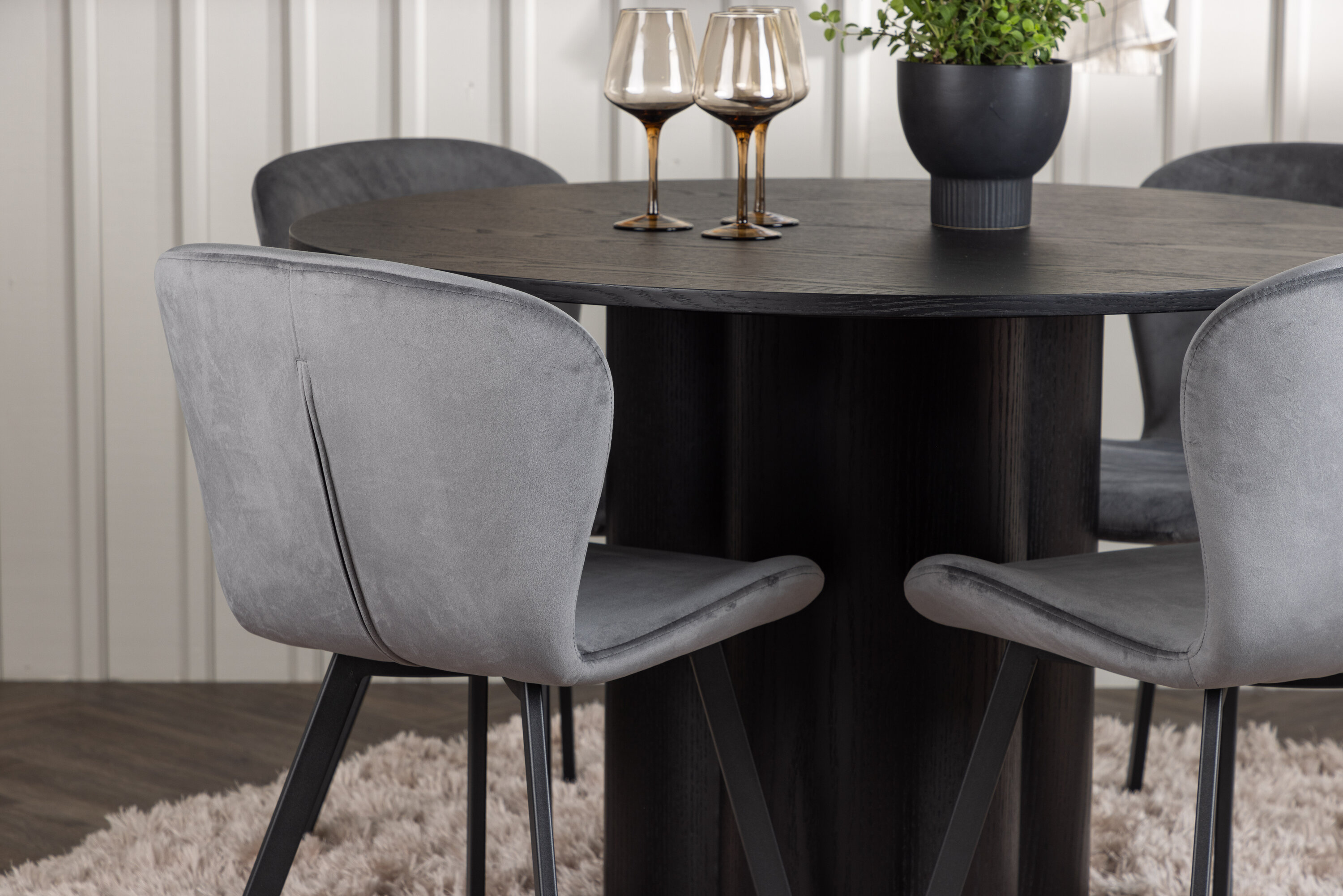 deLOHN Lilja Kör alakú étkezőgarnitúra