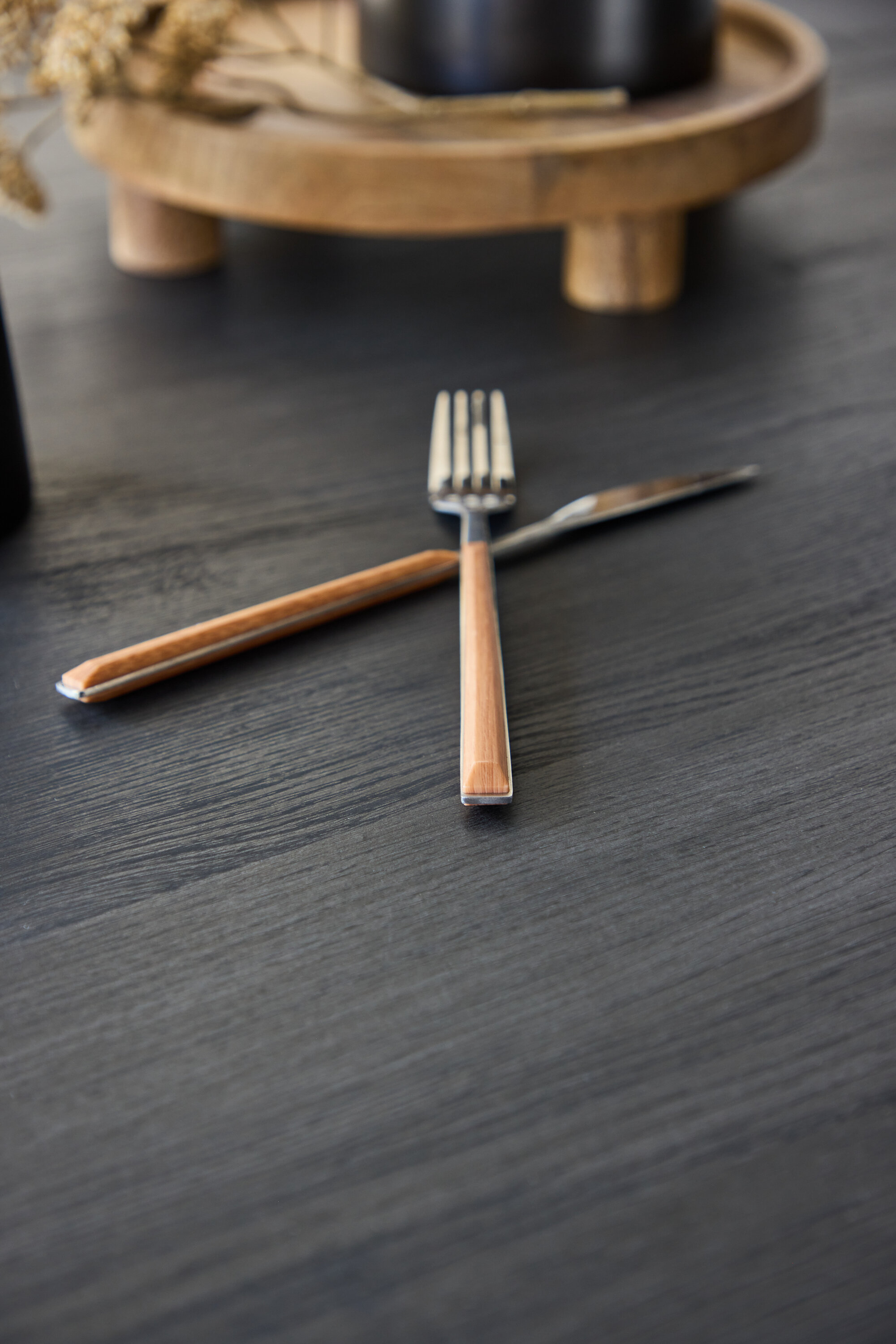 deLOHN Juno Kerek étkezőasztal