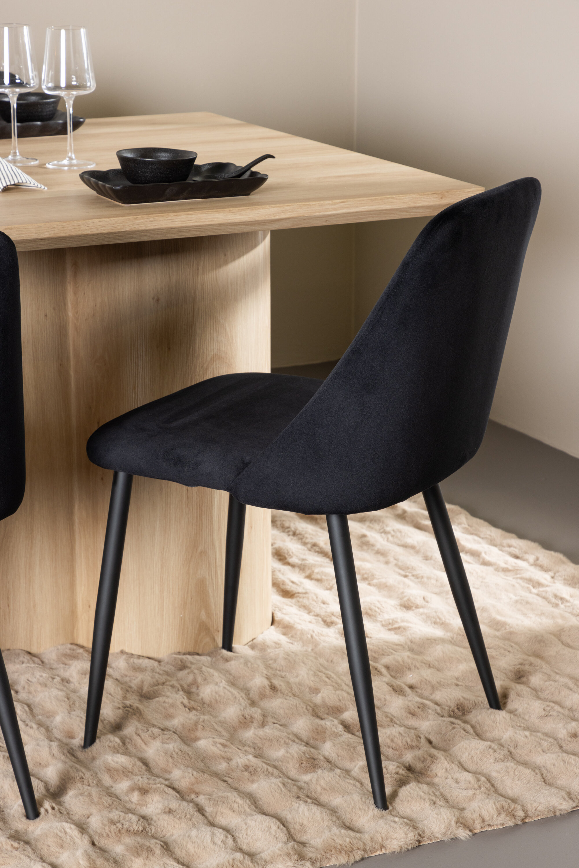 deLOHN Olivia, Night Téglalap alakú étkezőgarnitúra