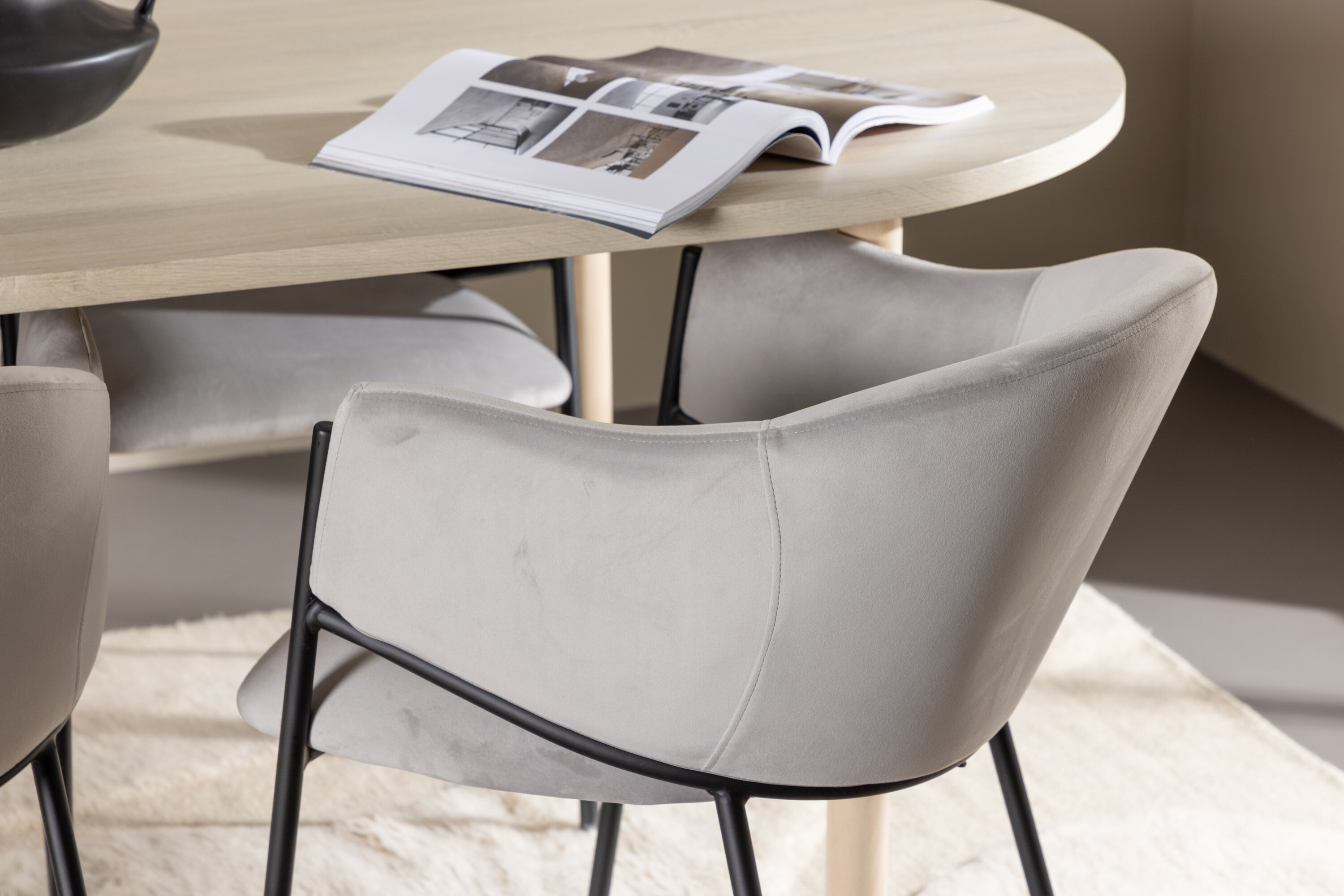 deLOHN Andy, Evelina Ovális étkezőgarnitúra