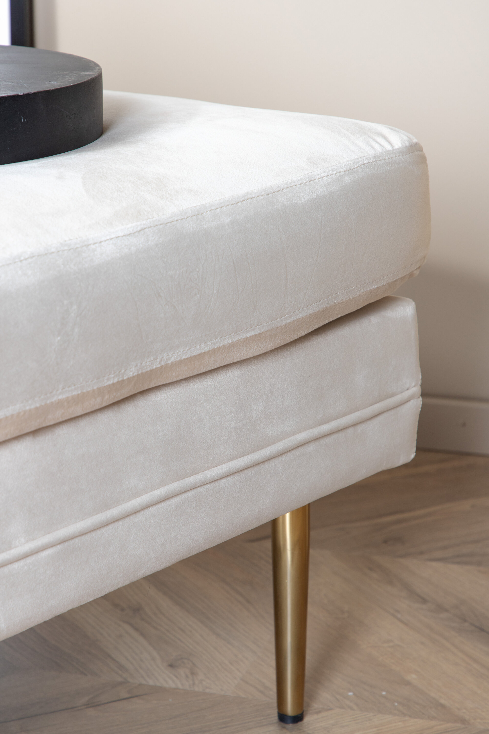 deLOHN Boom Lábtartós puff