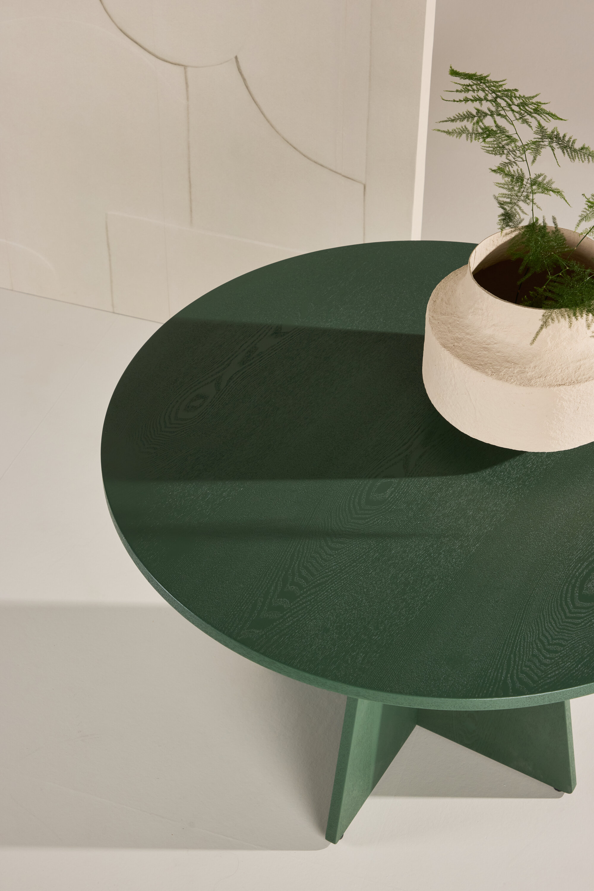 deLOHN Bootcut Kerek étkezőasztal