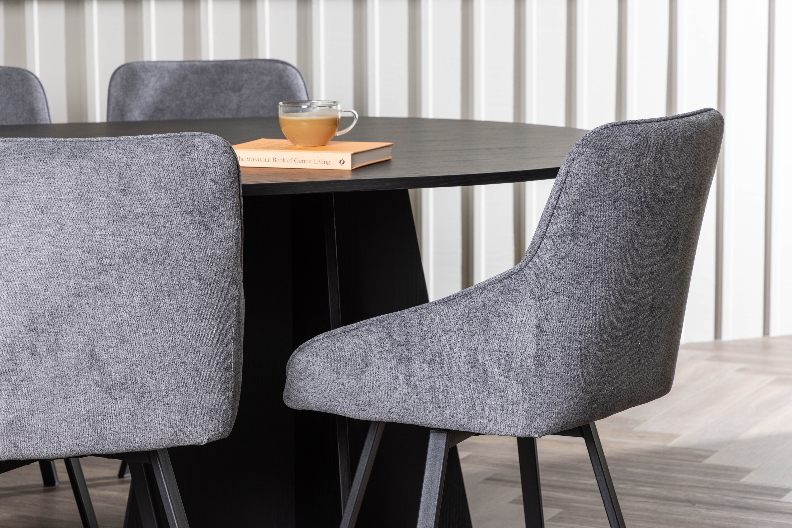 deLOHN Rosie Ovális étkezőgarnitúra deLOHN Rosie Ovális étkezőgarnitúra