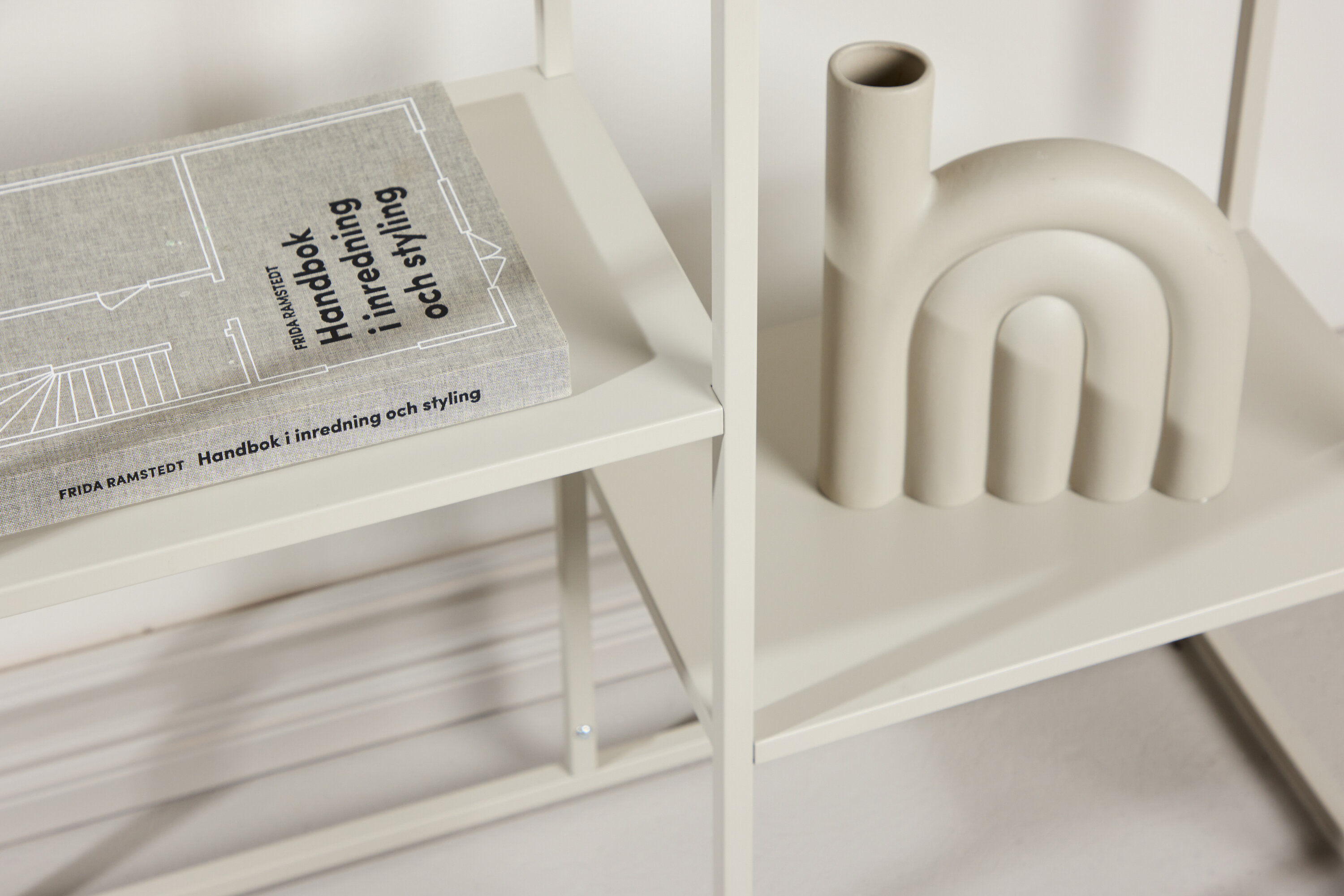 deLOHN Staal Kisasztal deLOHN Staal Kisasztal