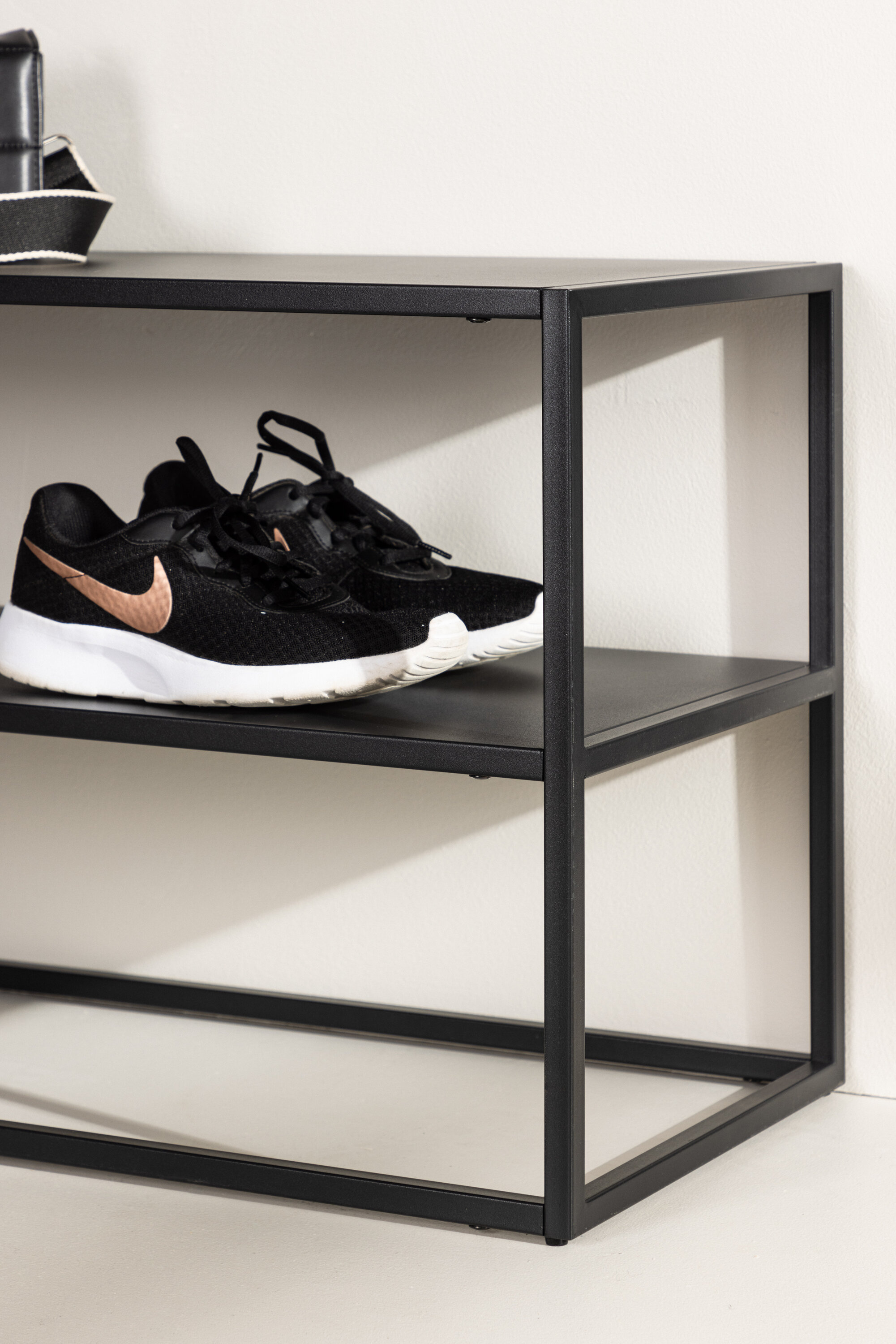 deLOHN Curitiba Cipőtároló