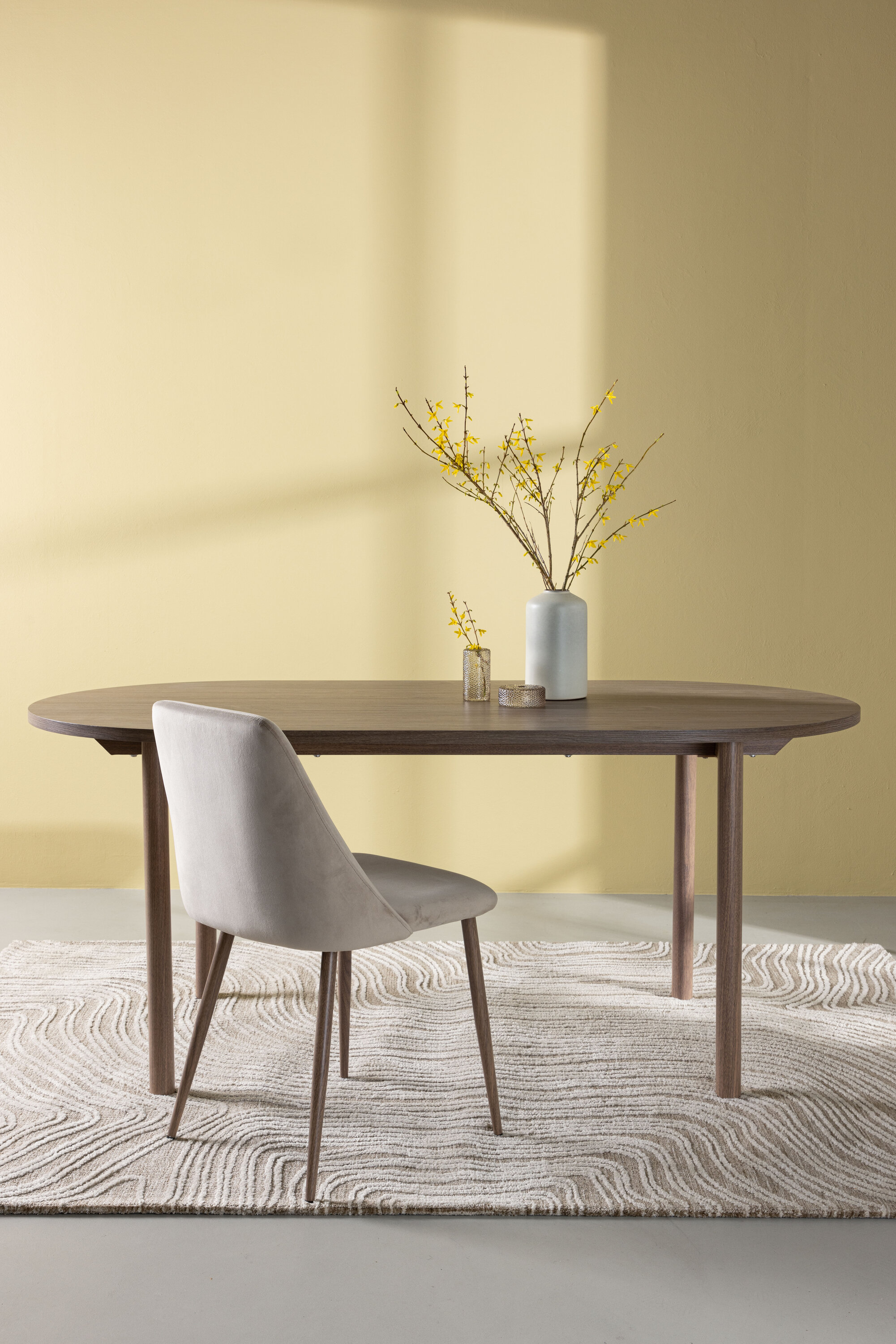 deLOHN Andy Ovális étkezőasztal