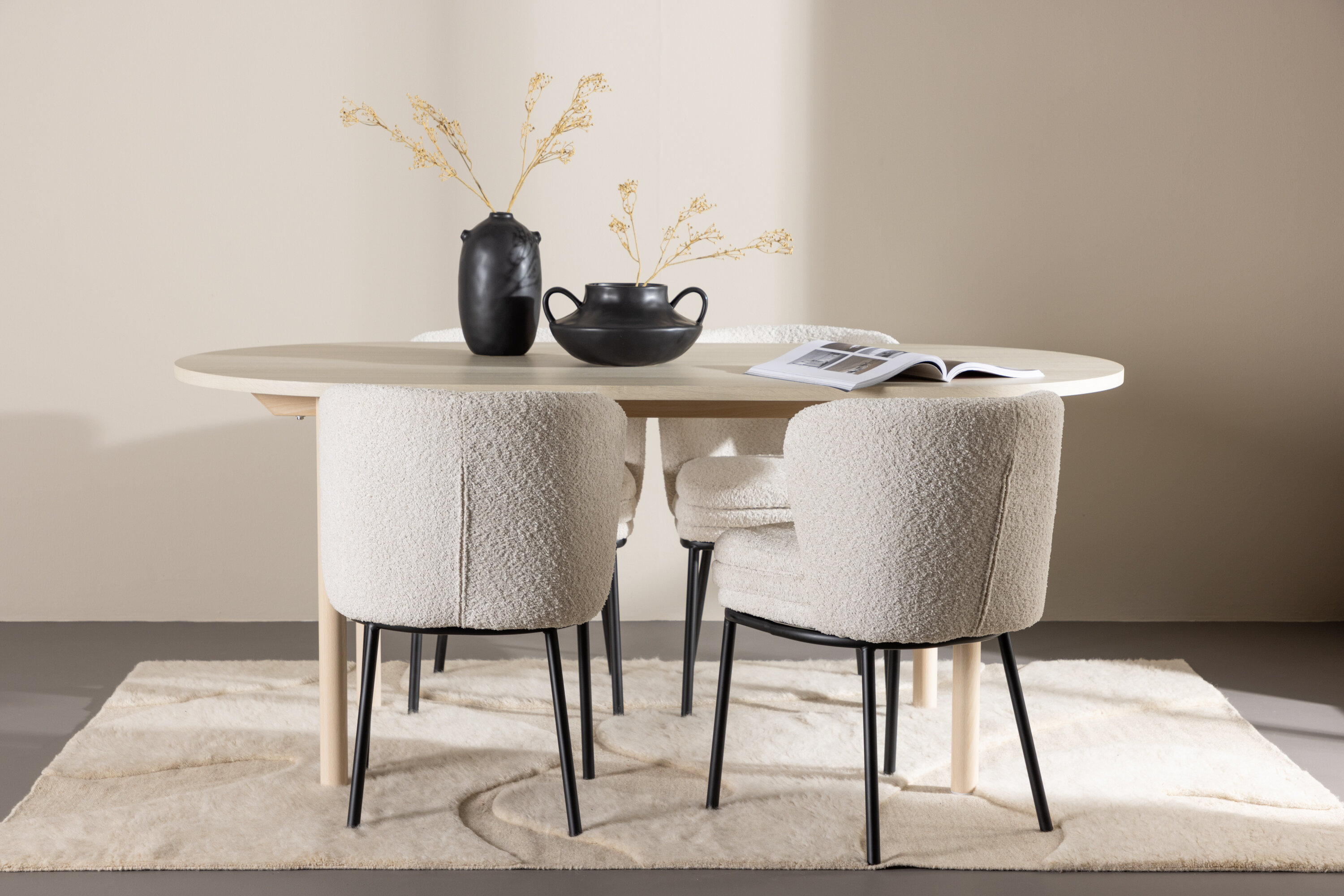 deLOHN Andy, Agnes Ovális étkezőgarnitúra