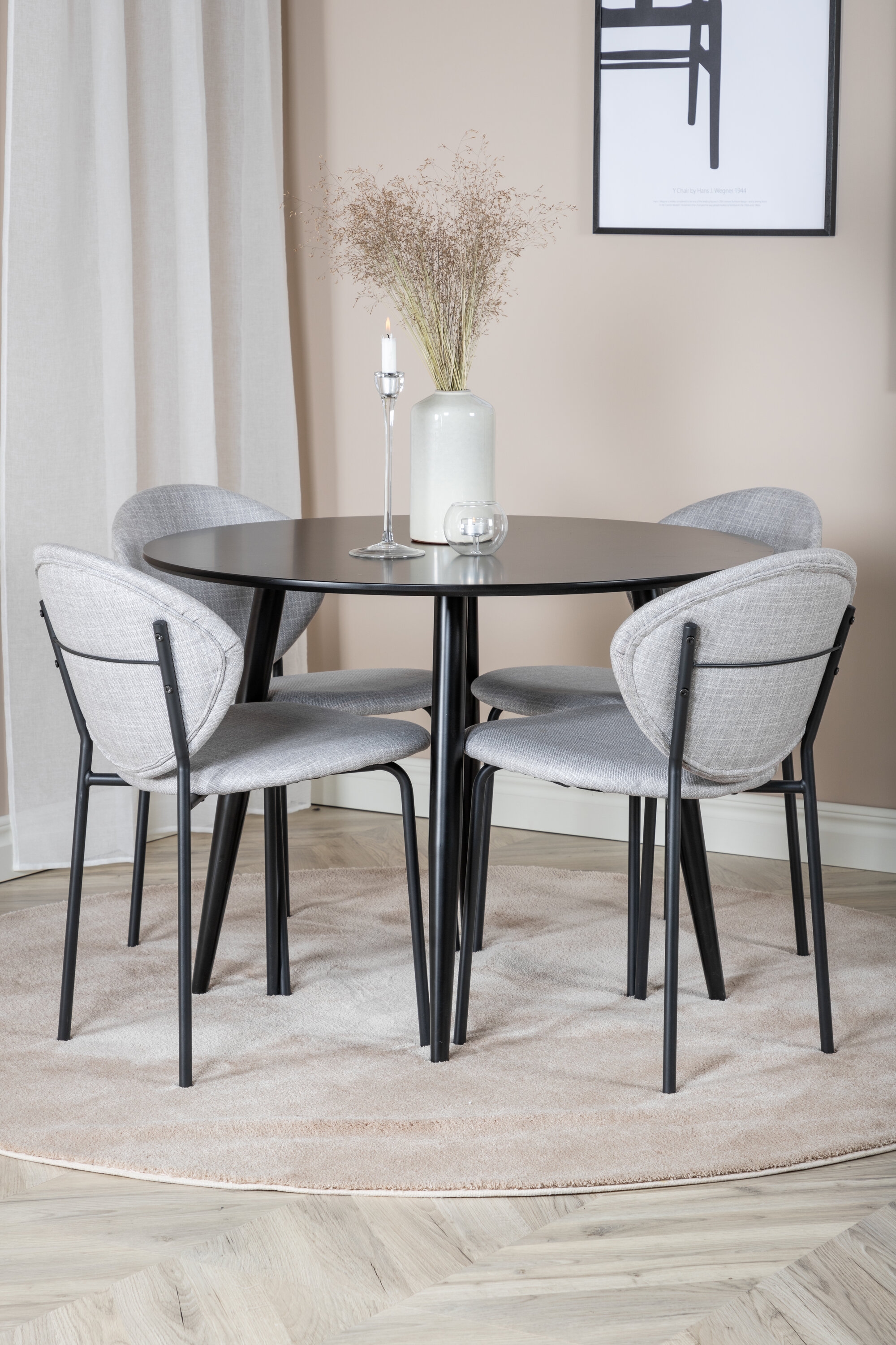 deLOHN Vault, Plaza Kör alakú étkezőgarnitúra