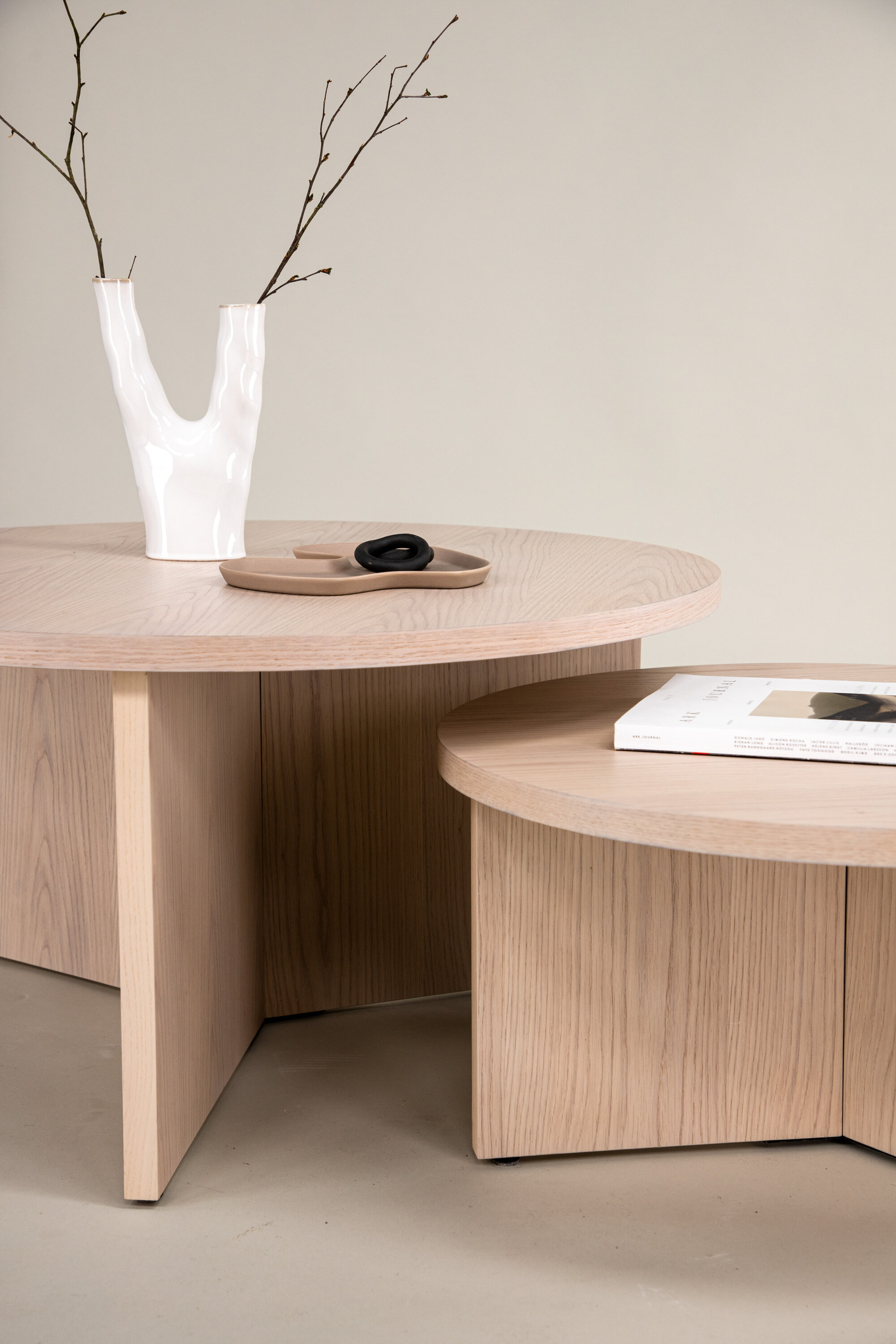 deLOHN Saltö Dohányzóasztal