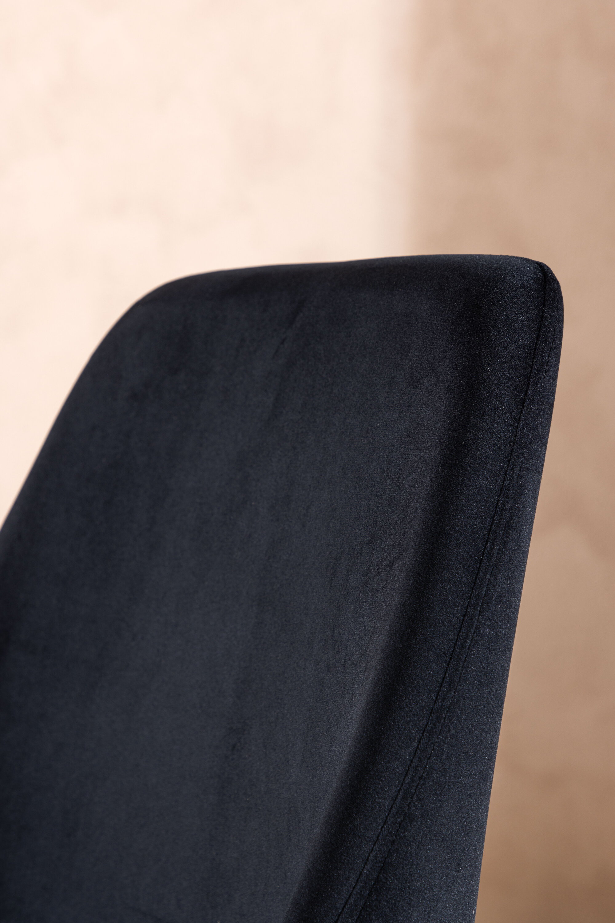 deLOHN Night Étkezőszék deLOHN Night Étkezőszék