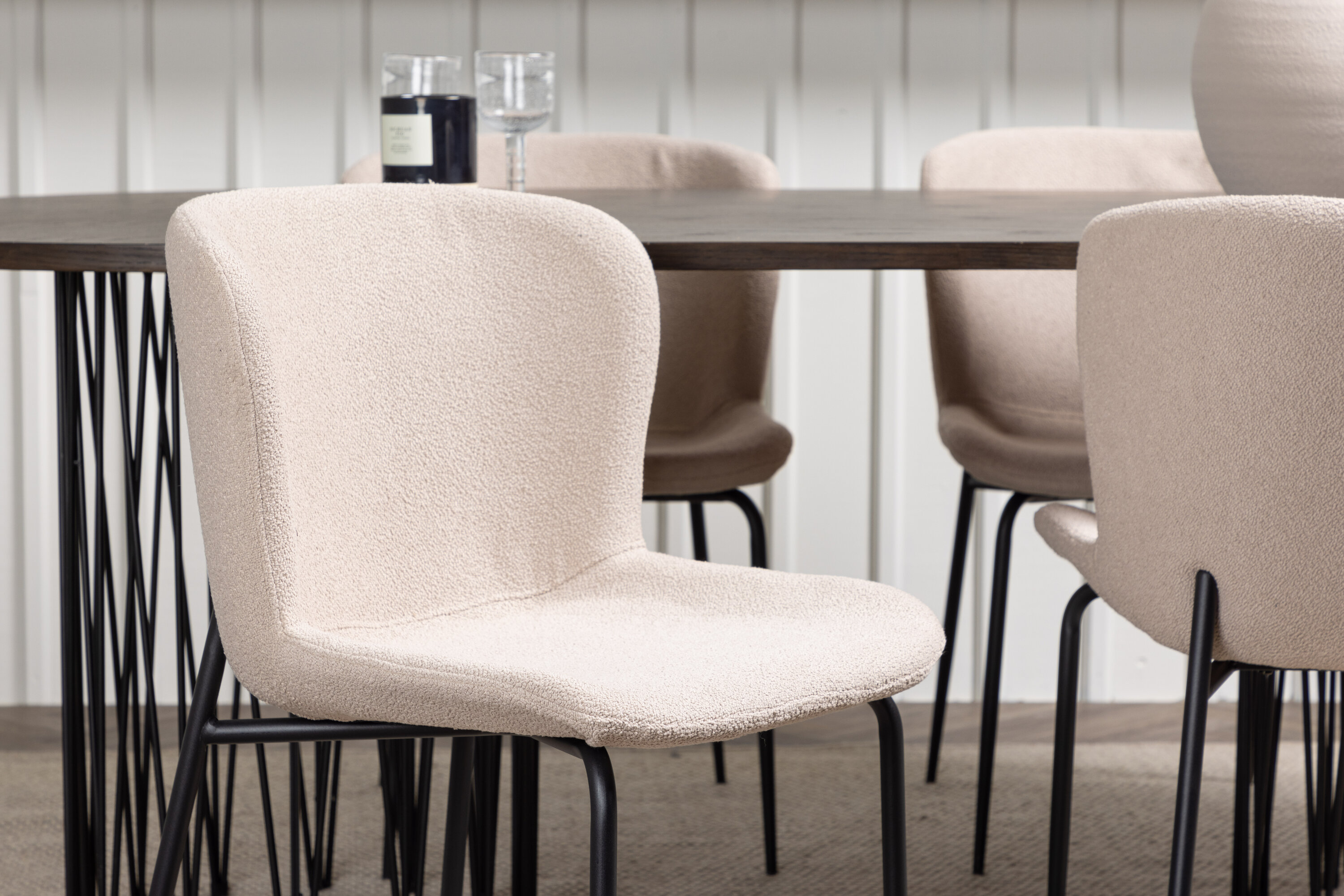 deLOHN Stone oval, Modesto Ovális étkezőgarnitúra