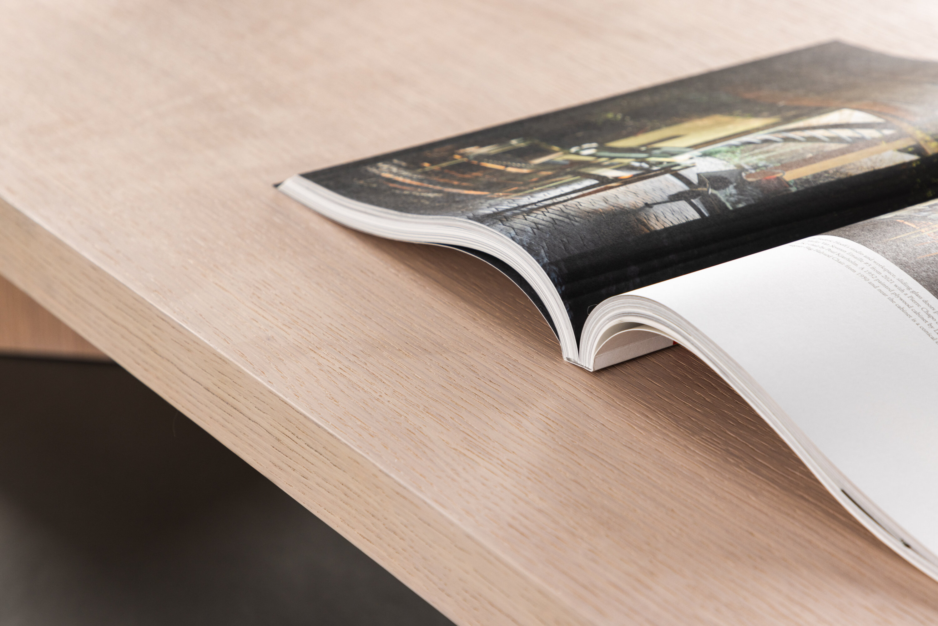 deLOHN Bassholmen Dohányzóasztal