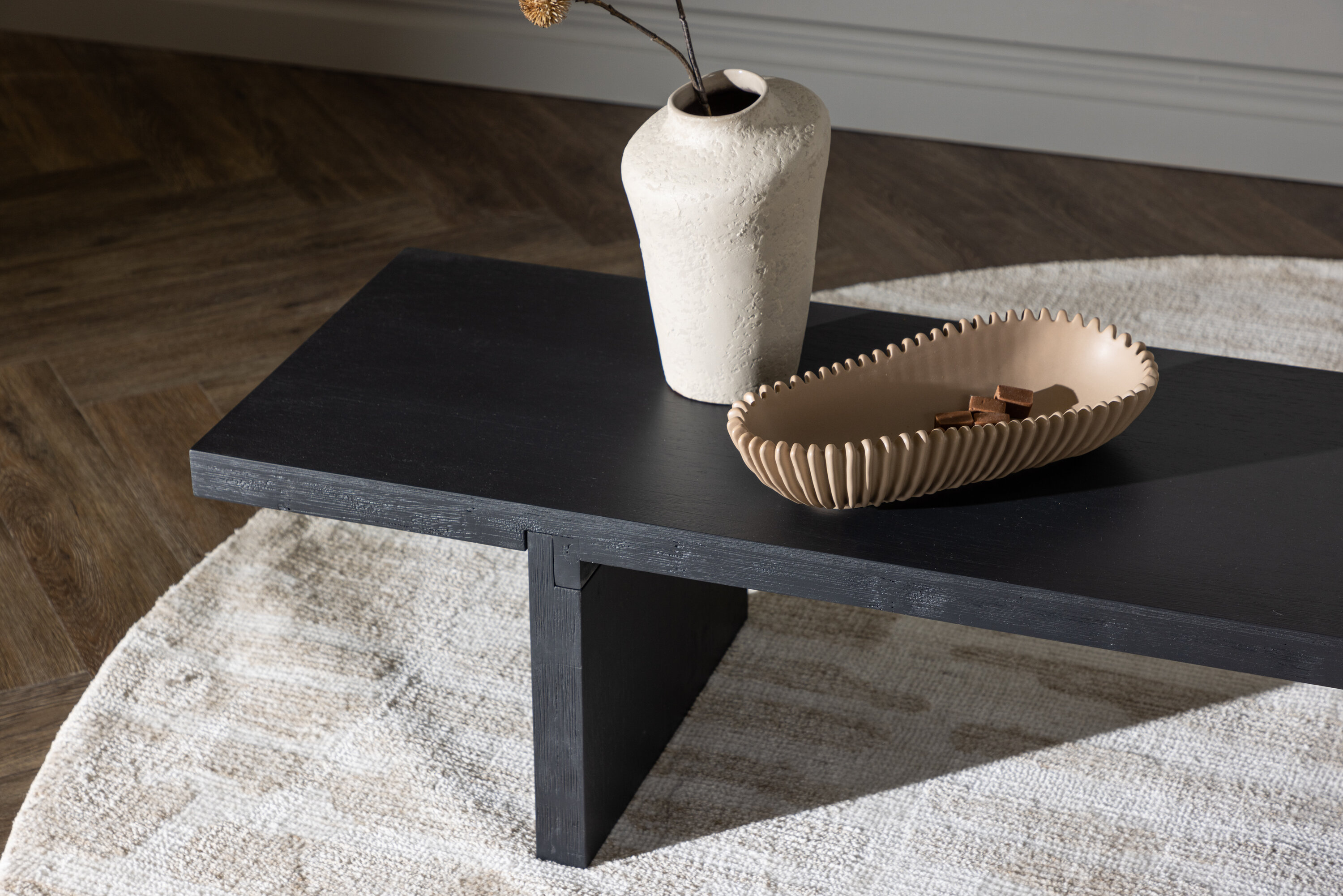 deLOHN Yakunik Dohányzóasztal