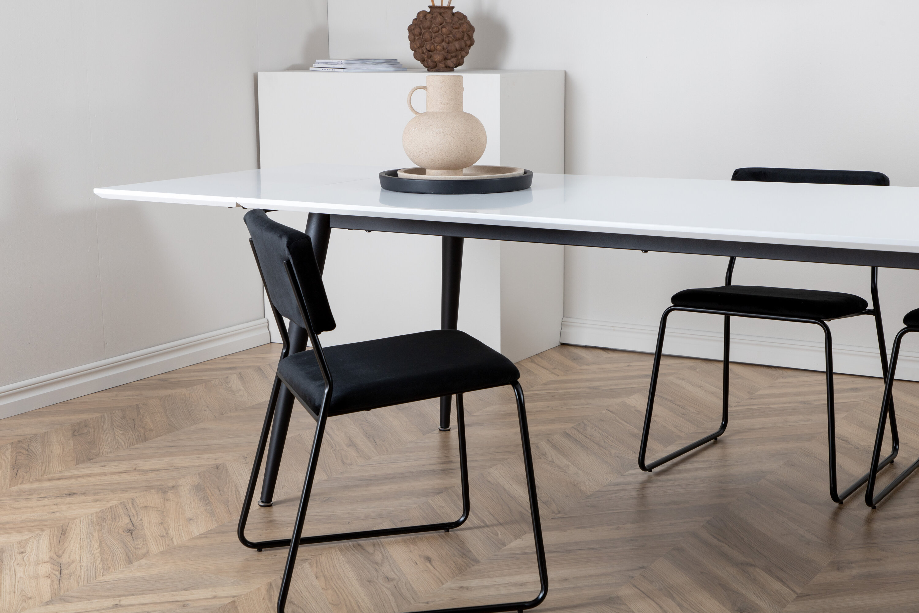 deLOHN Jimmy Téglalap alakú étkezőasztal