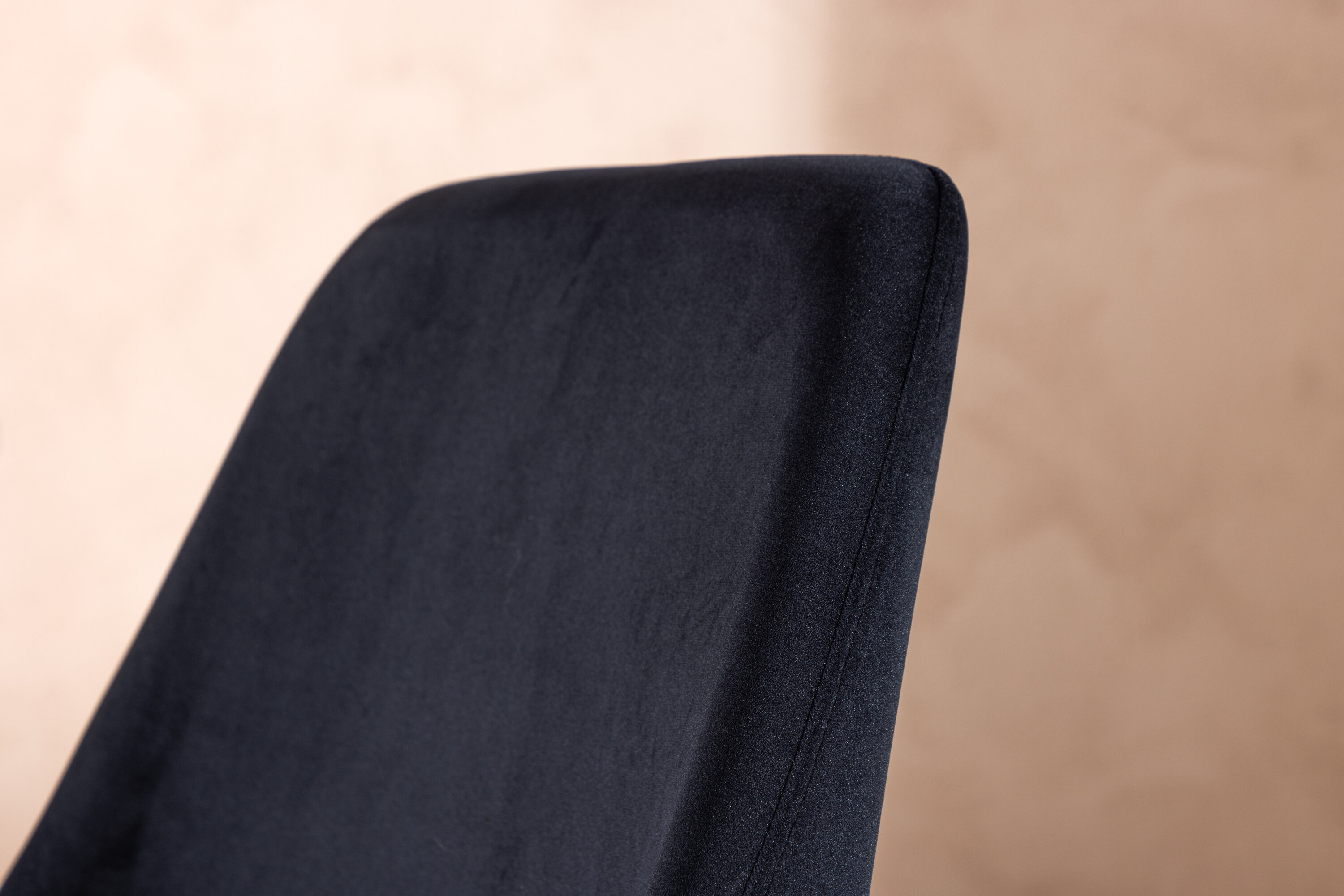 deLOHN Night Étkezőszék deLOHN Night Étkezőszék