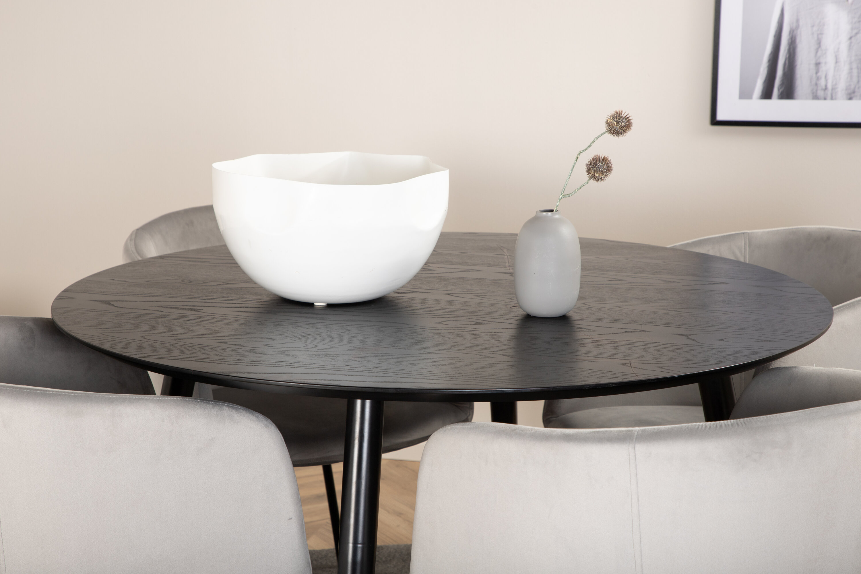 deLOHN Dipp, Berit Kör alakú étkezőgarnitúra deLOHN Dipp, Berit Kör alakú étkezőgarnitúra