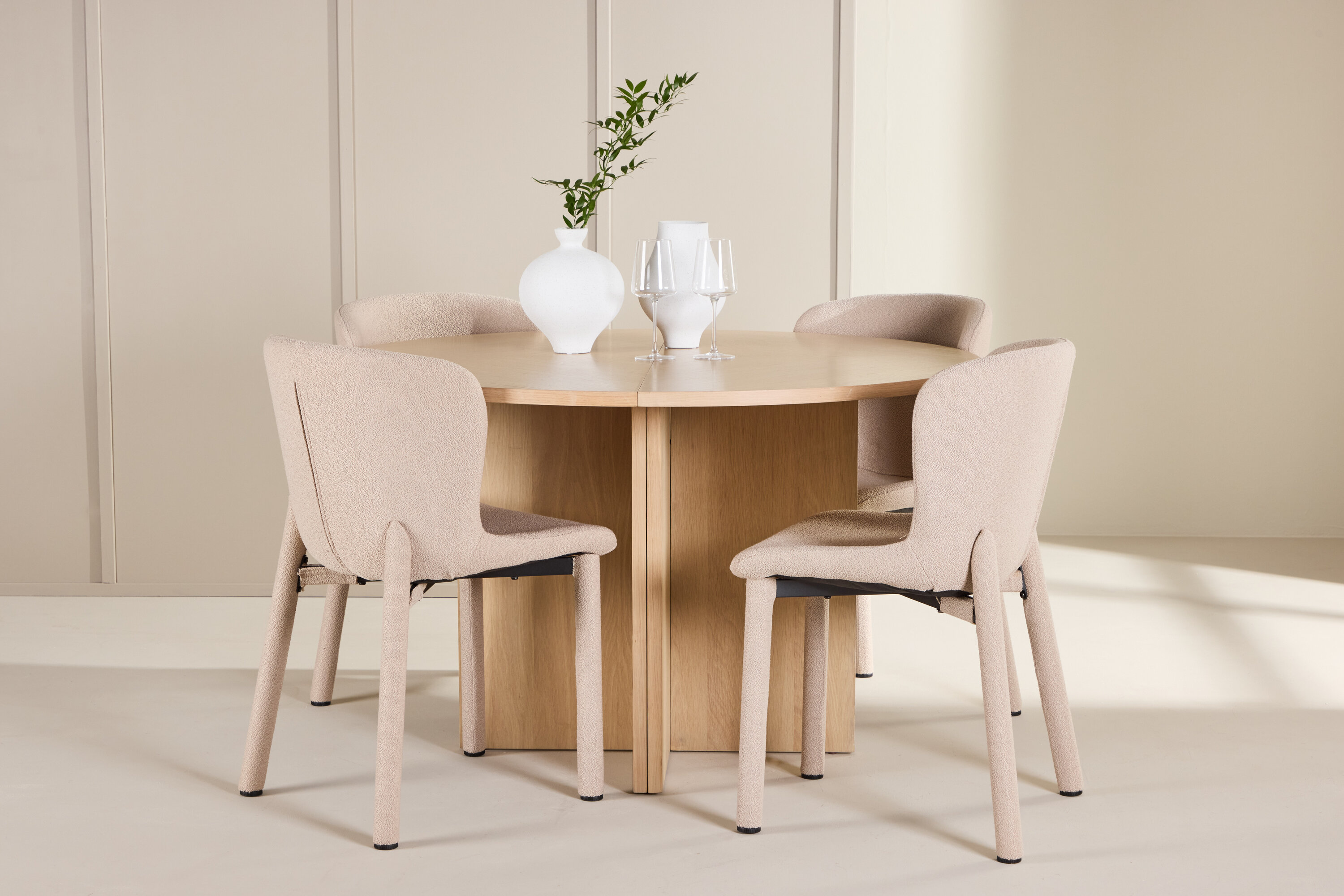 deLOHN Strada, Astoria Ovális étkezőgarnitúra