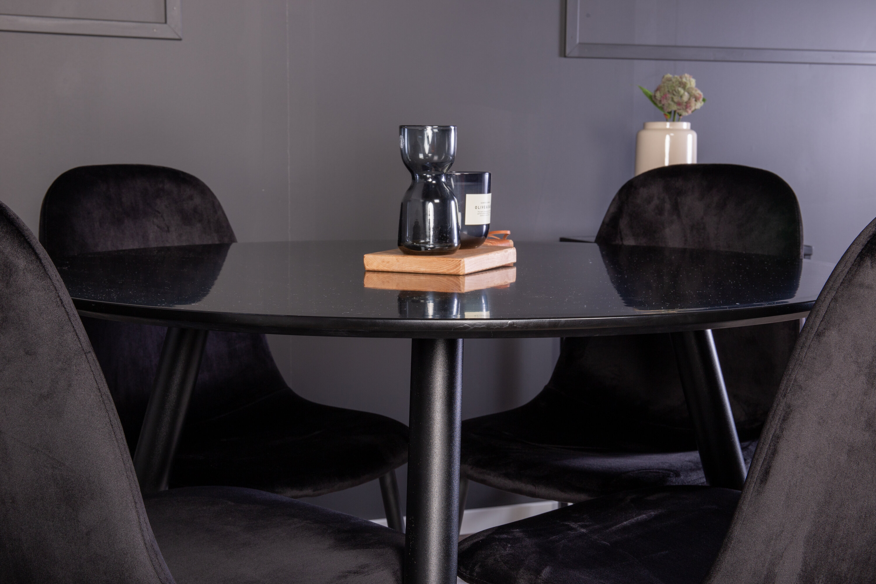 deLOHN Polar, Plaza Kör alakú étkezőgarnitúra