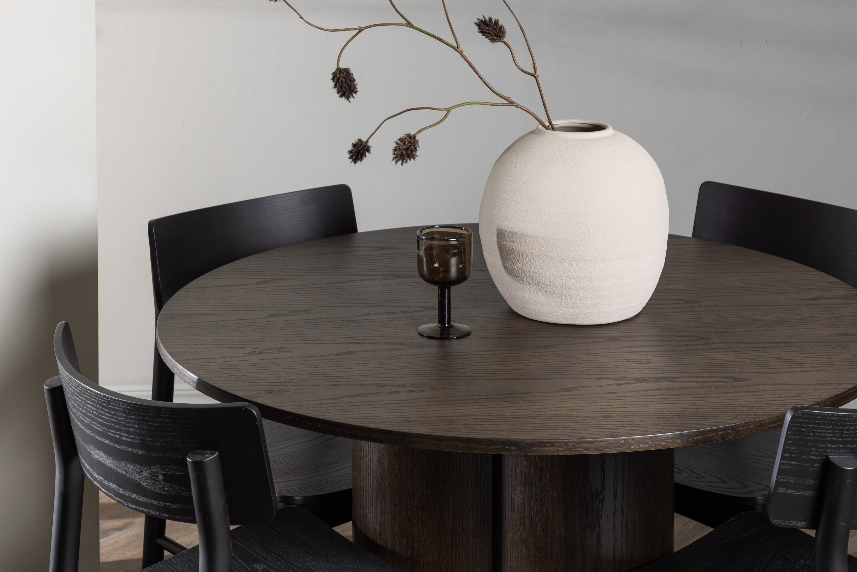 deLOHN Olivia, Montros Kör alakú étkezőgarnitúra