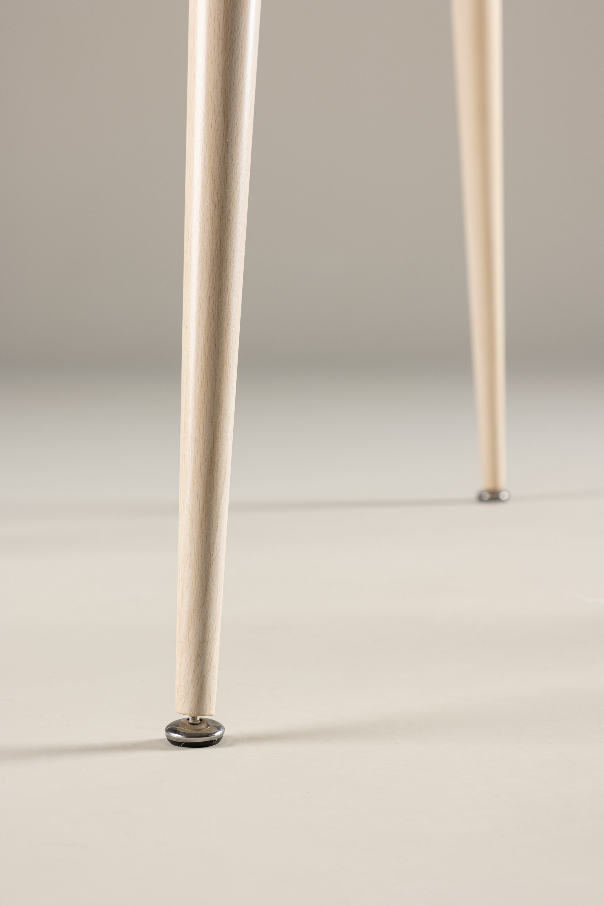 deLOHN Plaza Kerek étkezőasztal deLOHN Plaza Kerek étkezőasztal