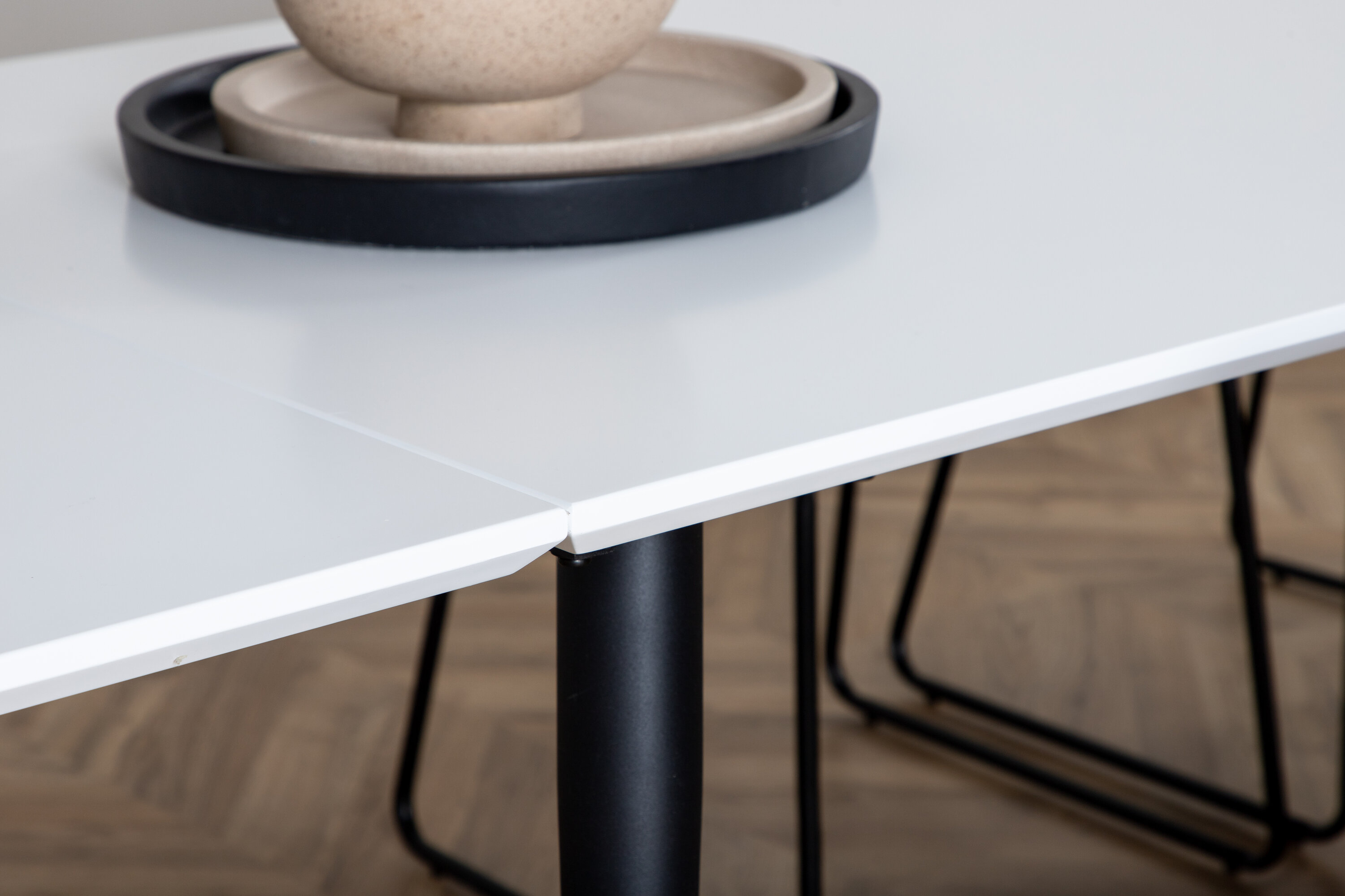 deLOHN Jimmy Téglalap alakú étkezőasztal