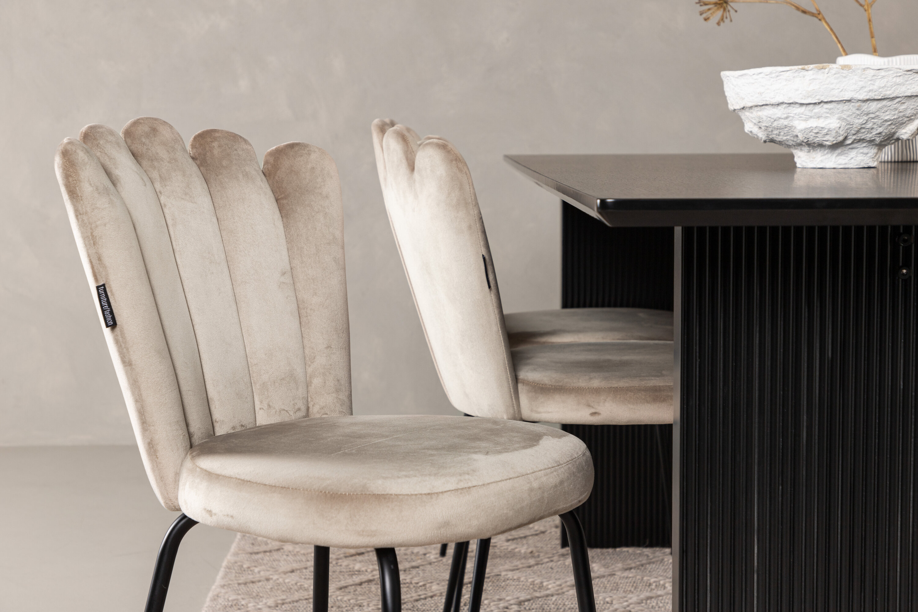 deLOHN Vail, Limhamn Téglalap alakú étkezőgarnitúra